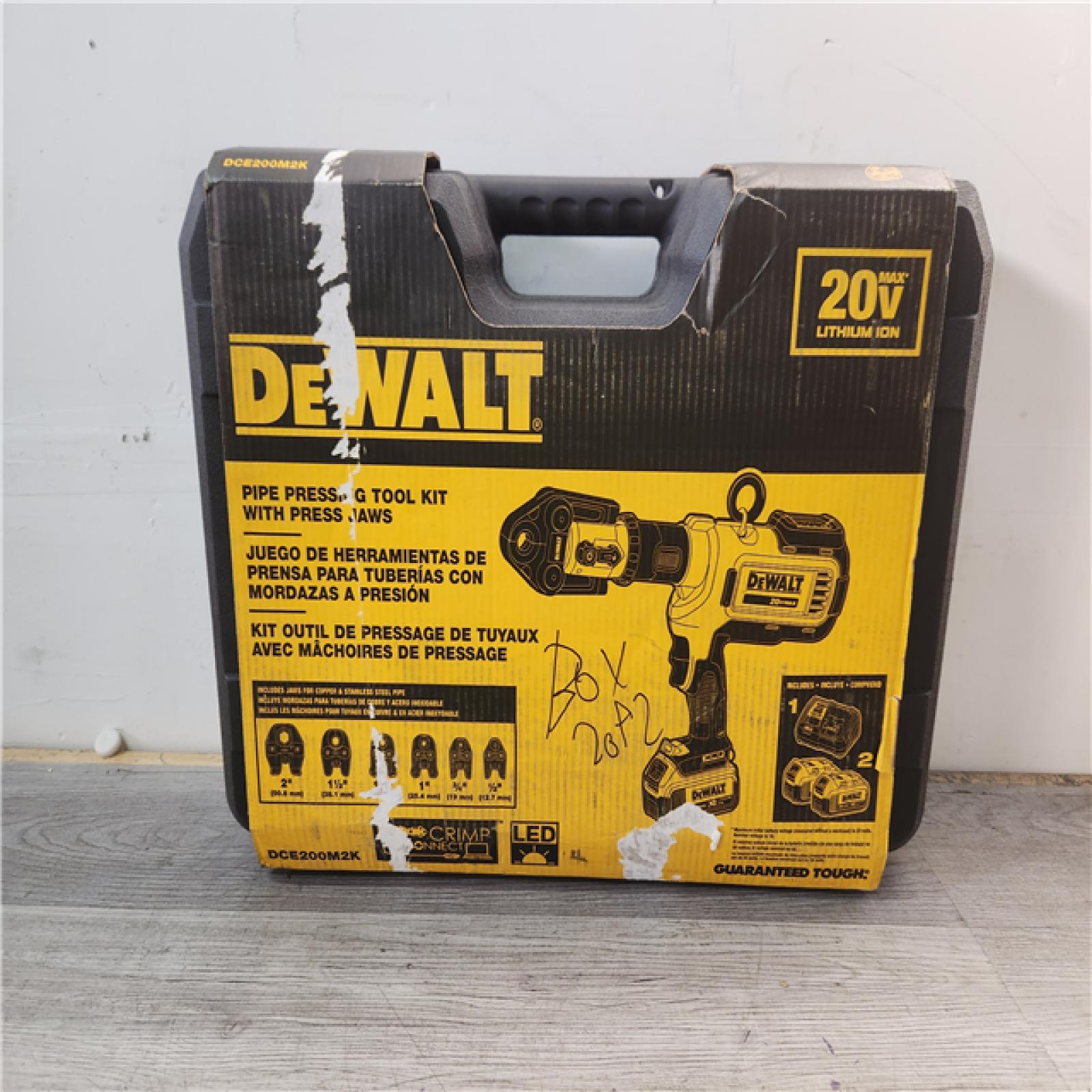 Phoenix Location DEWALT 20V MAX Cordless Press Tool, (6) Press Jaws Sized 1/2 in. to 2 in., (2) 20V 4.0Ah Batteries, and Charger