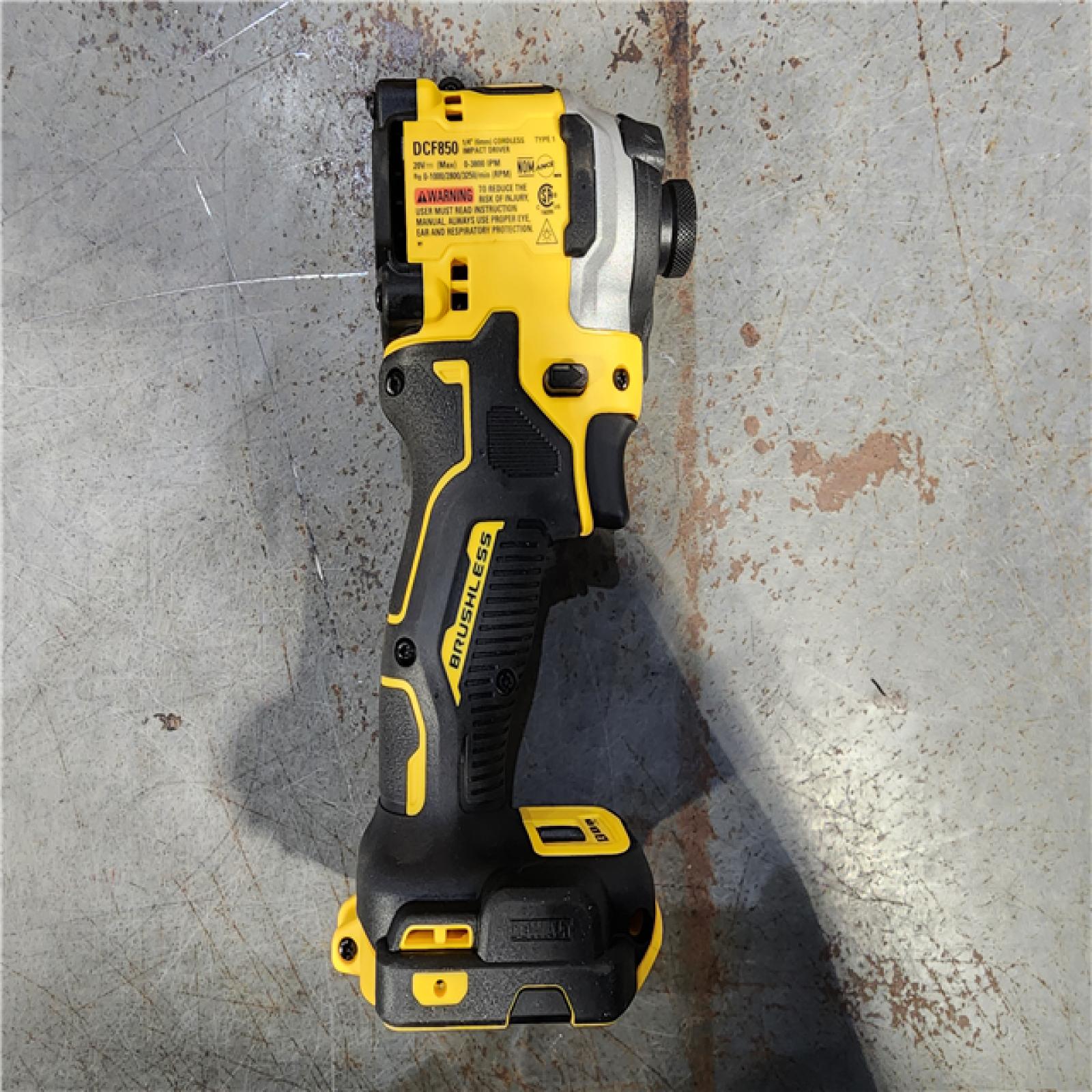 HOUSTON LOCATION - AS-IS DEWALT ATOMIC 20V MAX Lithium-Ion Cordless 1/4 in. Brushless Impact Driver Kit, 5 Ah Battery, Charger, and Bag