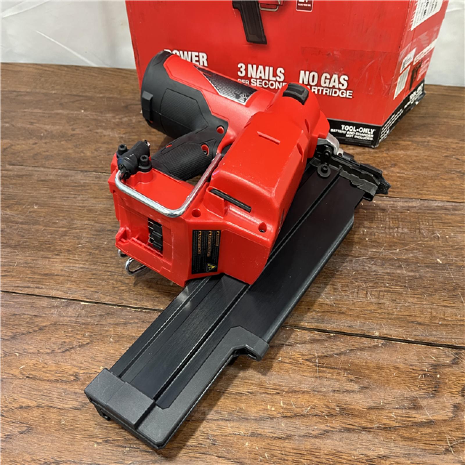 AS-IS Restored Milwaukee 2744-20 M18 FUEL 3-1/2 in. 18-Volt 21-Degree Lithium-Ion Brushless Cordless Framing Nailer (Tool-Only) (Refurbished)