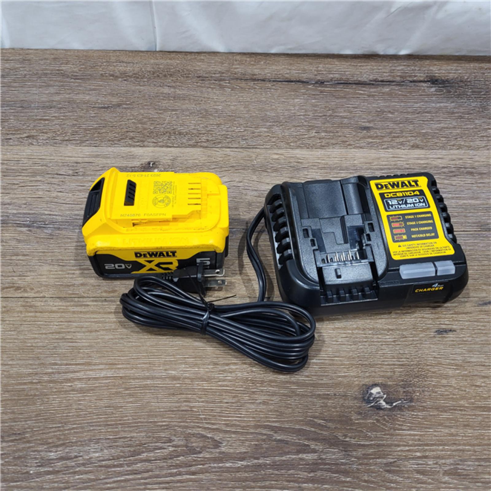 AS-IS DEWALT 20-Volt Maximum XR 5.0 Ah Battery Pack and Charger