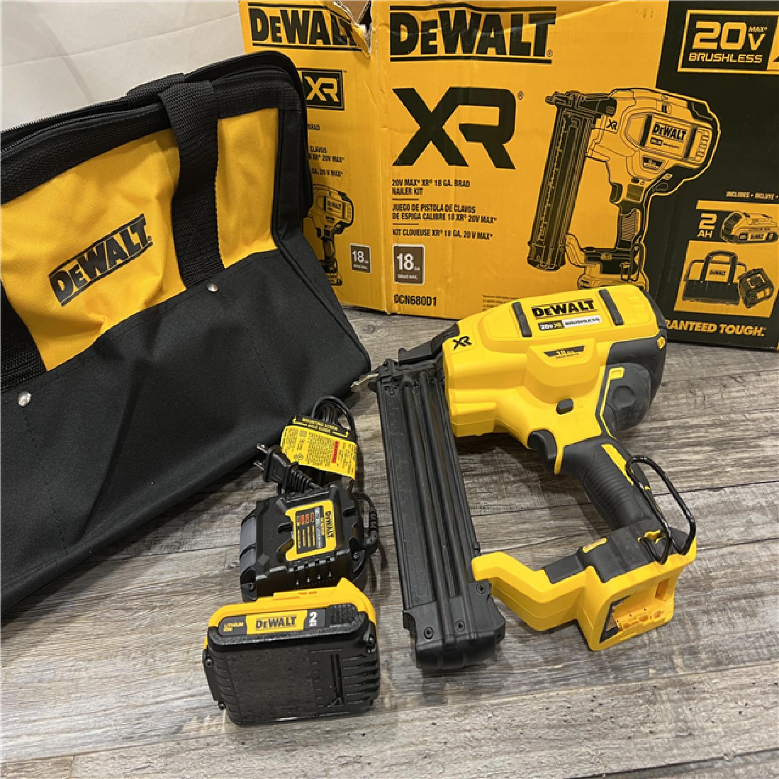 AS-IS DEWALT 20V MAX XR 18 Gauge Brad Nailer Kit