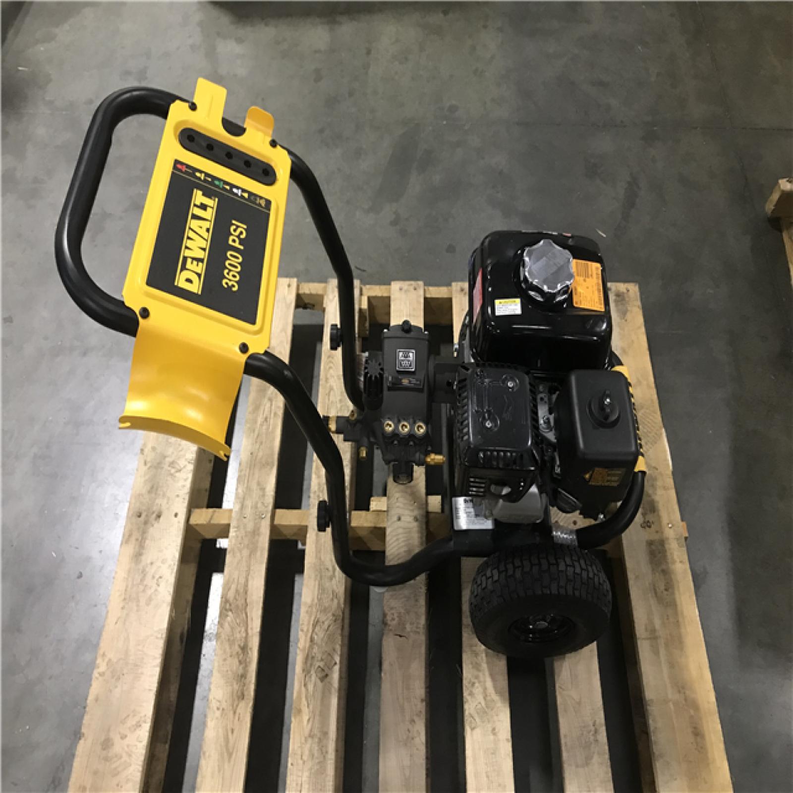 California AS-IS DEWALT 3600 PSI 2.5 GPM Cold Water Gas Professional Pressure Washer with HONDA GX200 Engine