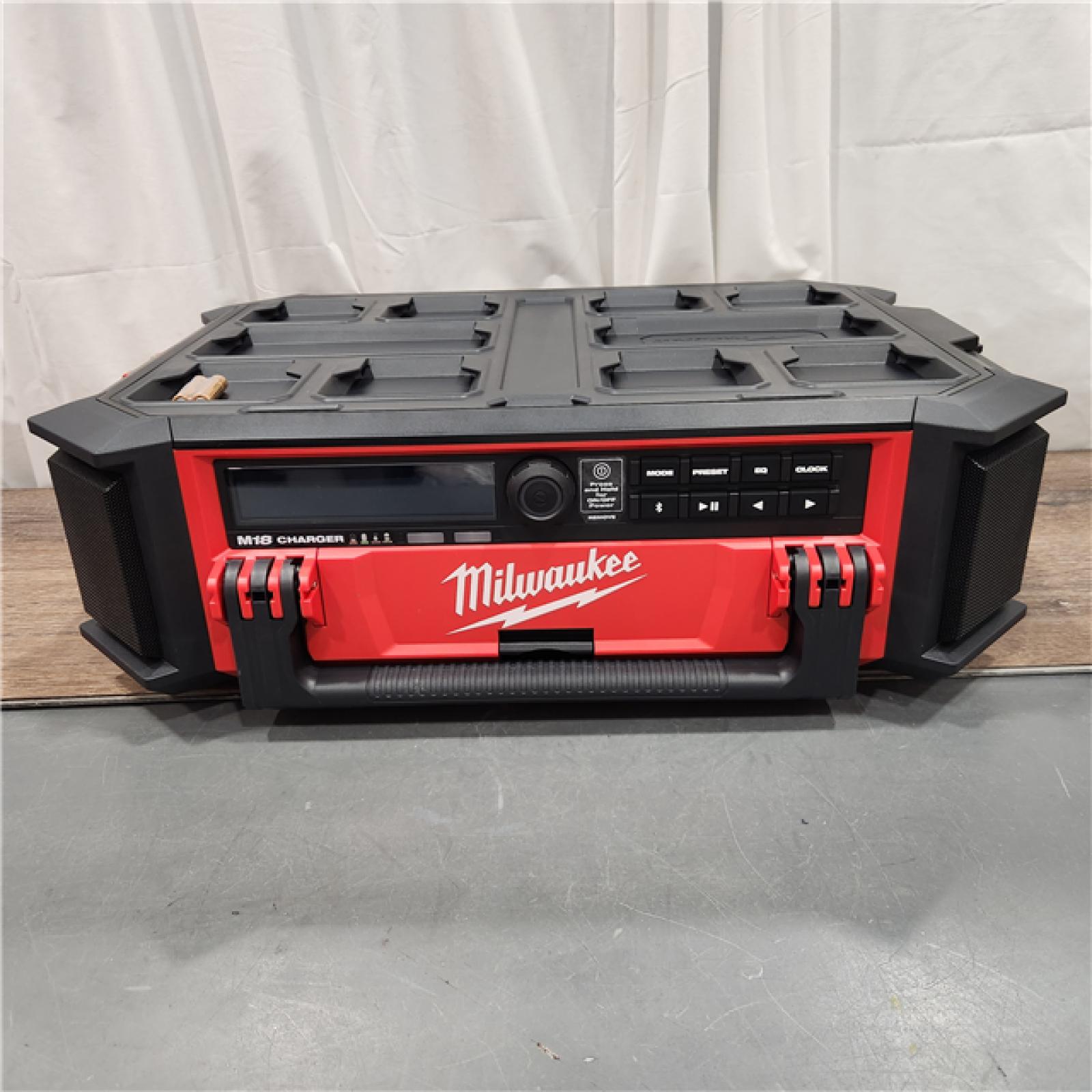 AS IS Milwaukee 2950-20 18V M18 PACKOUT Lithium-Ion Cordless Radio + Charger (Tool Only)