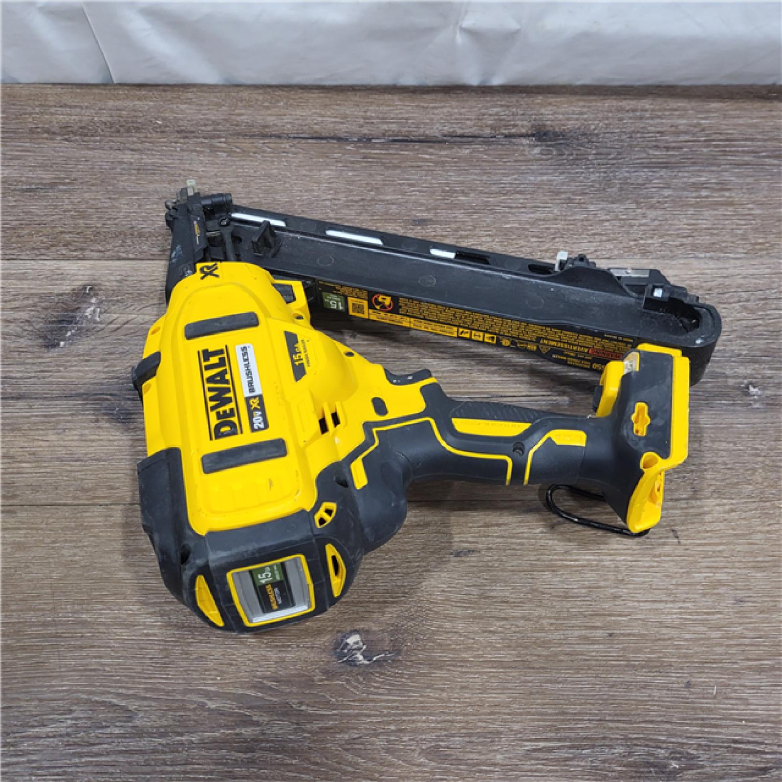 AS-IS DEWALT 20V MAX XR 15 Ga. Cordless 34 Deg Nailer 20 V