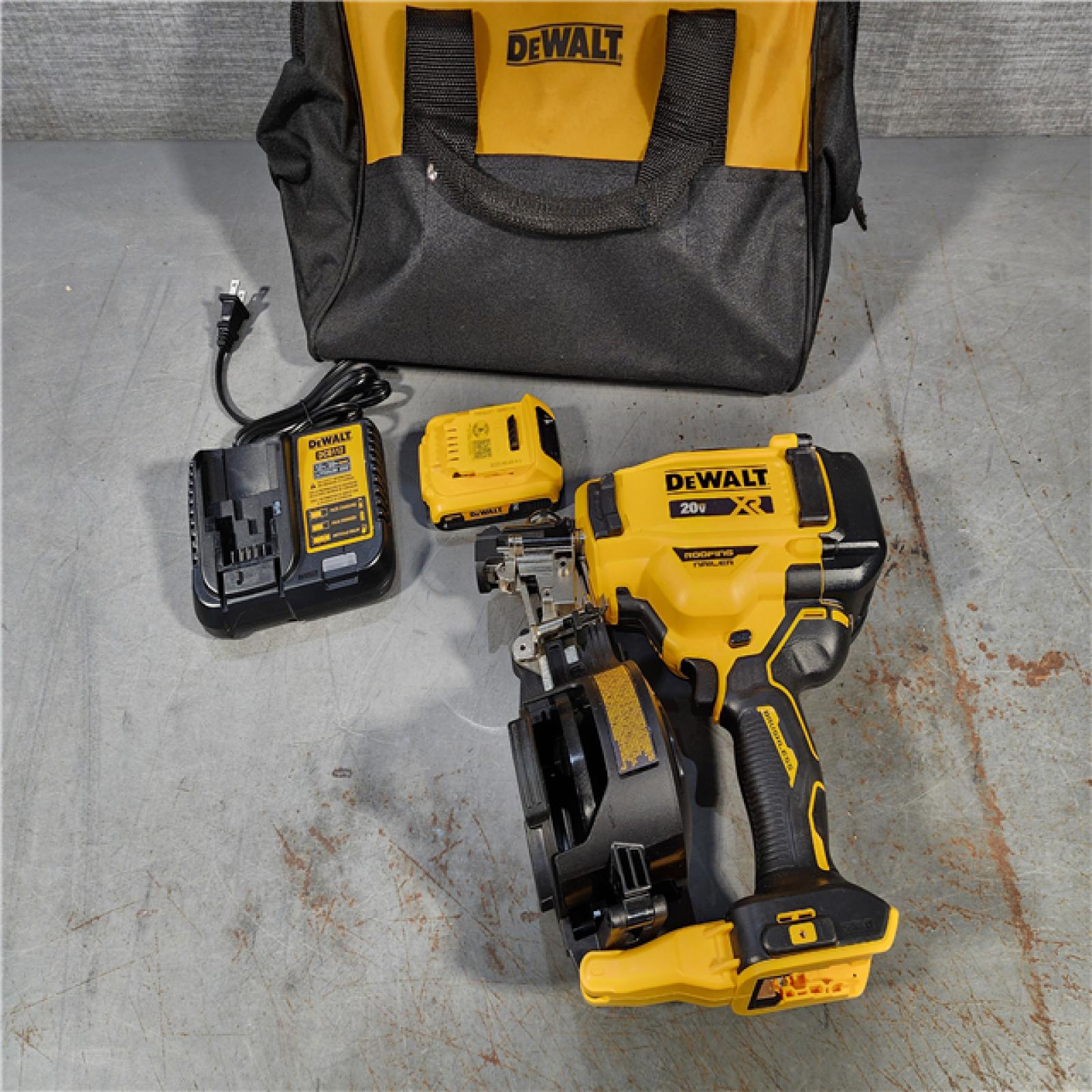 HOUSTON LOCATION - AS-IS DEWALT 2007898 Roofing Nailer Cordless