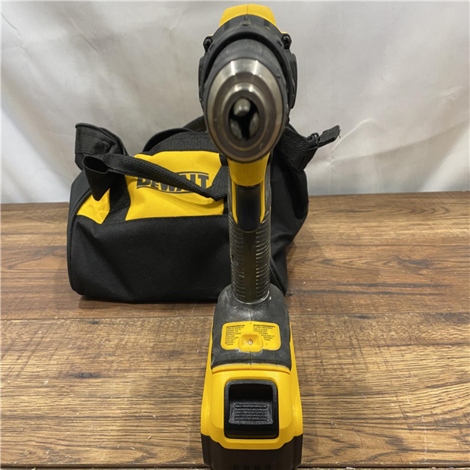 AS IS DEWALT 20V MAX XR Brushless Cordless 1/2 Drill/Driver Kit