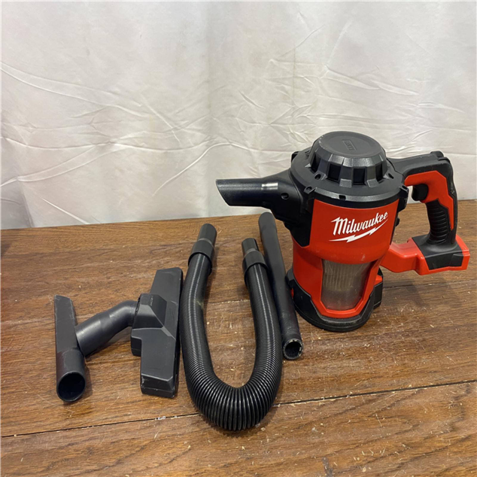 AS-ISMilwaukee M18 18-Volt Lithium-Ion Cordless Compact Vacuum (Tool-Only)