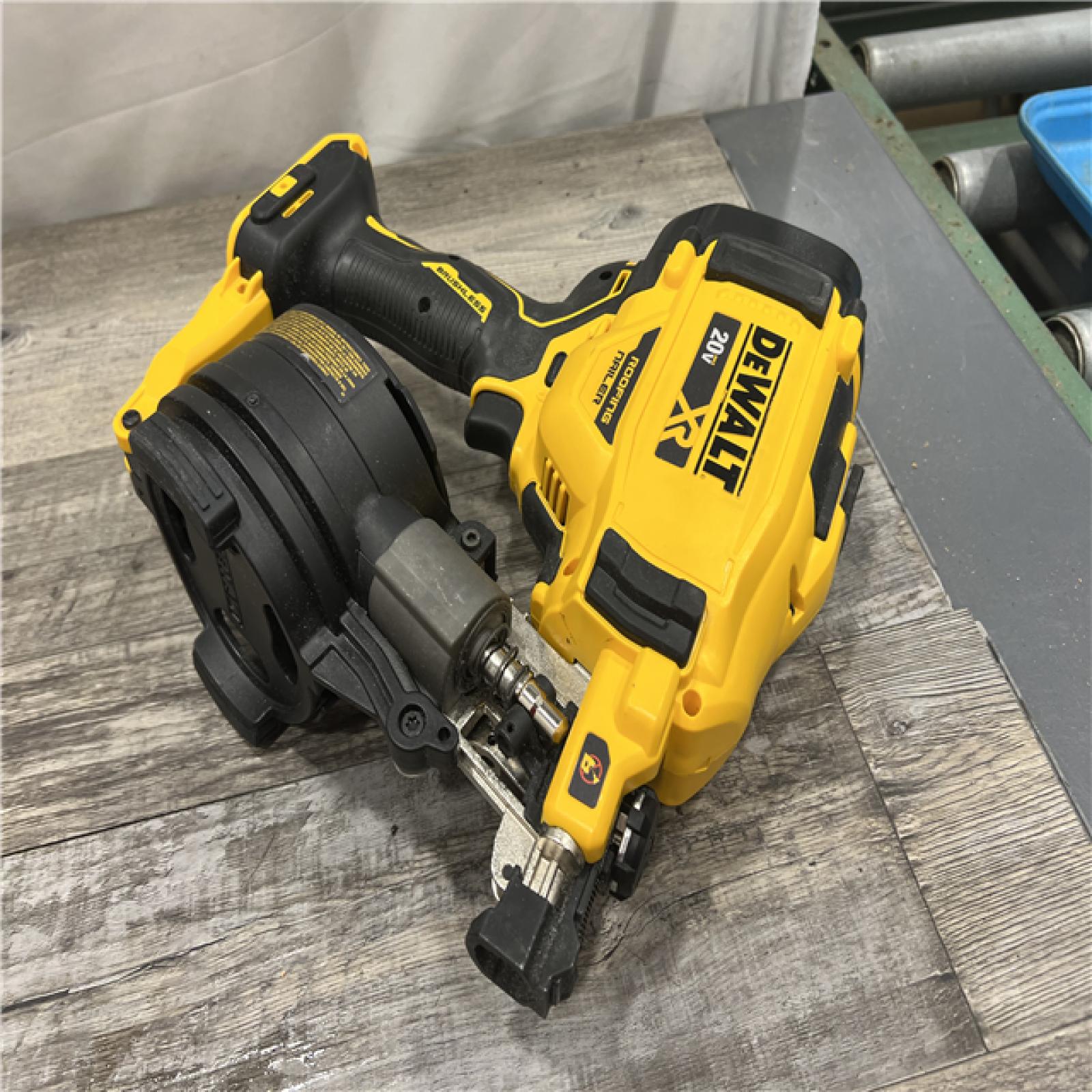 AS-IS DEWALT 2007898 Roofing Nailer Cordless