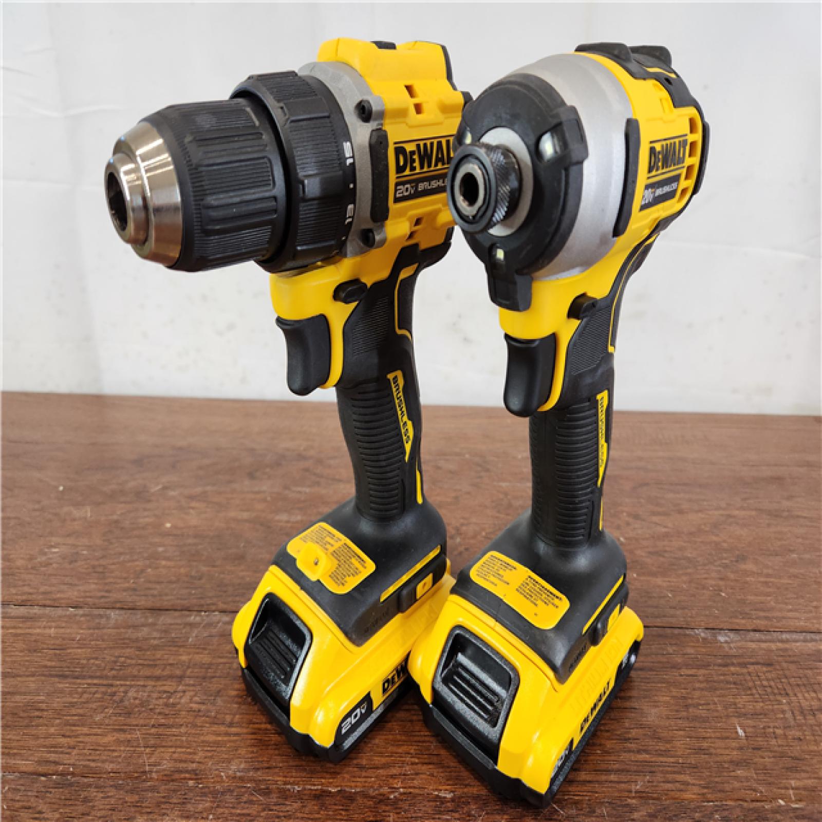 AS-IS DeWalt 20V MAX ATOMIC Cordless Brushless (2-Tool) Compact Drill and Impact Driver Kit