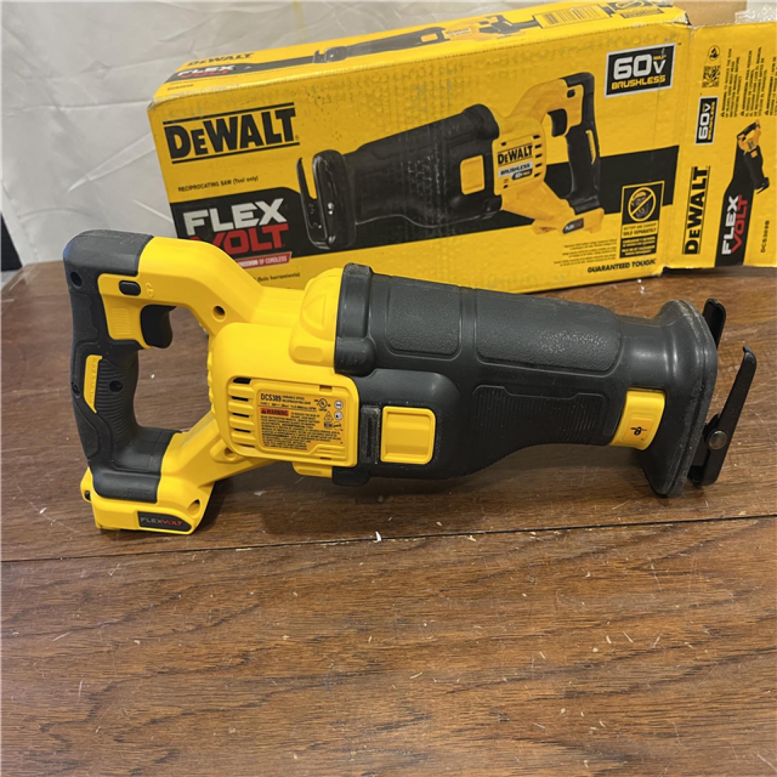 AS-ISDeWalt DCS389B FLEXVOLT 60V MAX Cordless Brushless Reciprocating Saw (Tool-Only)