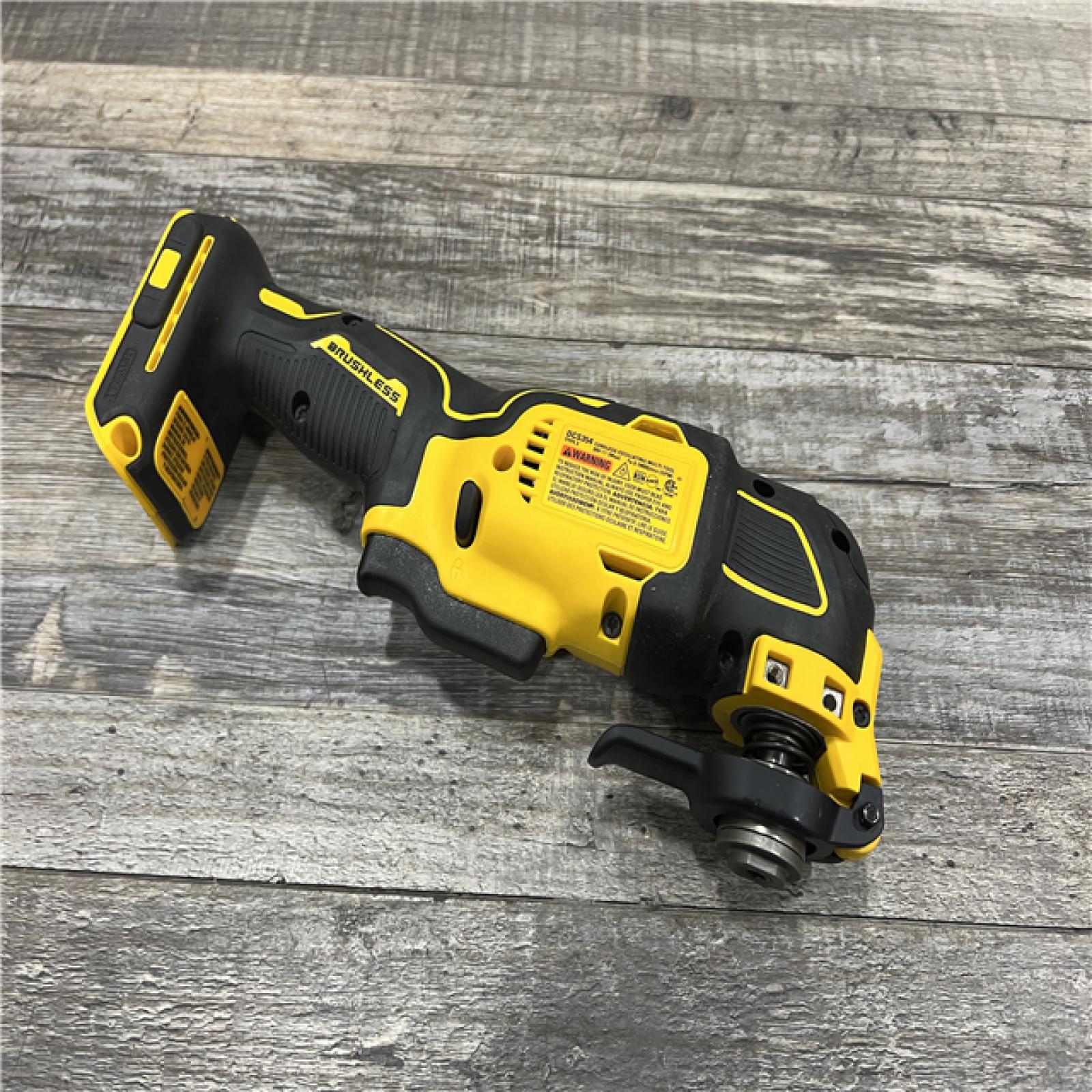 AS-IS DEWALT ATOMIC 20V MAX Cordless Brushless Oscillating Multi Tool (Tool Only)