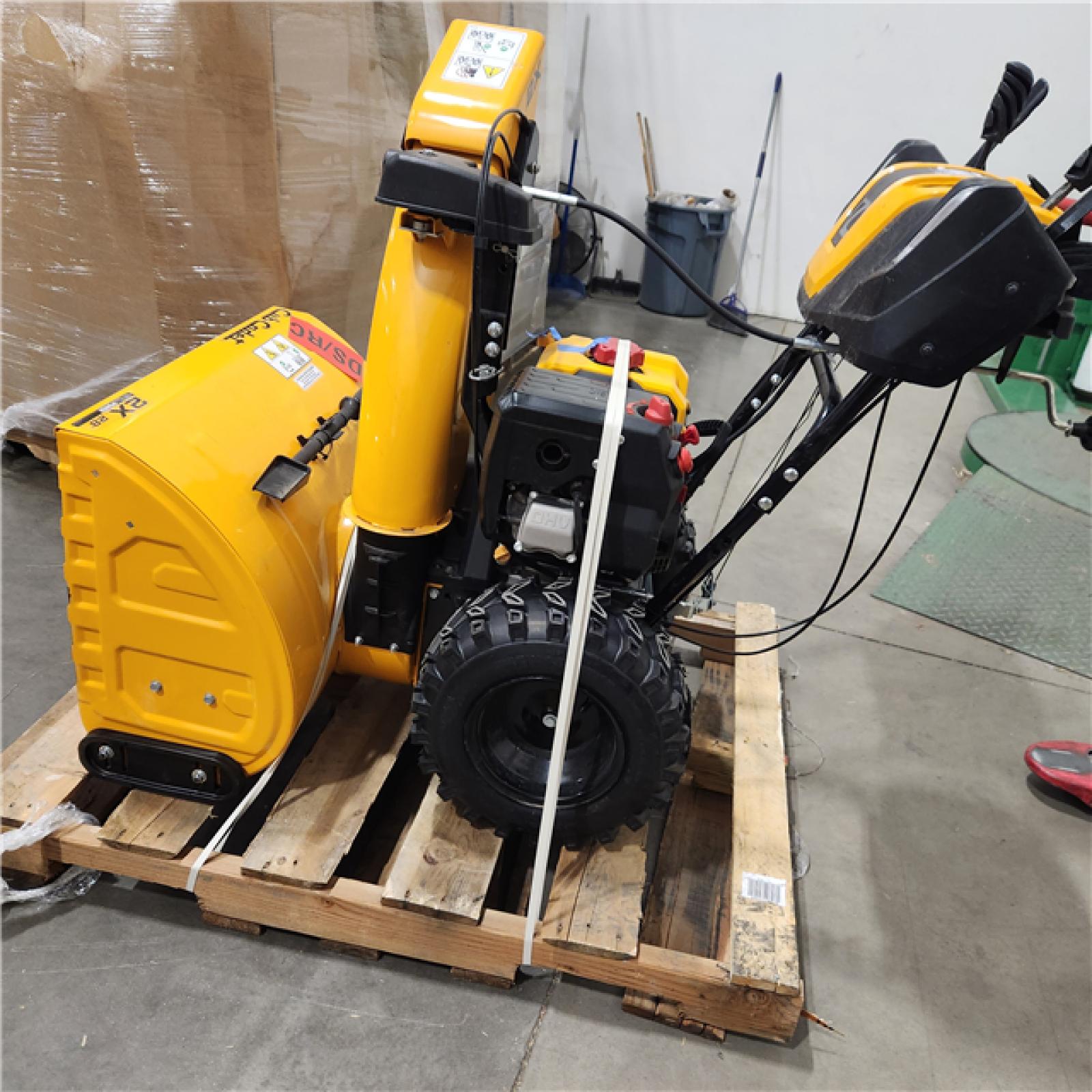 Dallas Location - As-Is Cub Cadet 2X 28 in. 272cc IntelliPower Gas Snow Blower