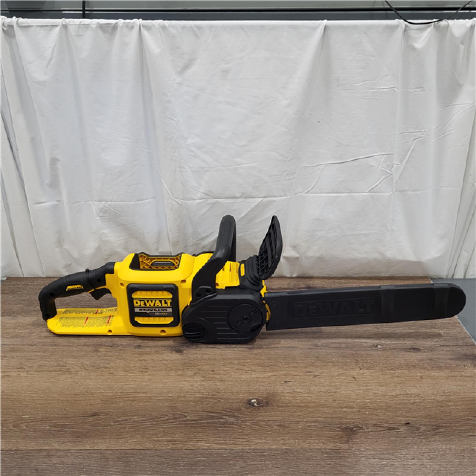 NEW DEWALT DCCS670B 16in Chainsaw 60V MAX - Tool Only