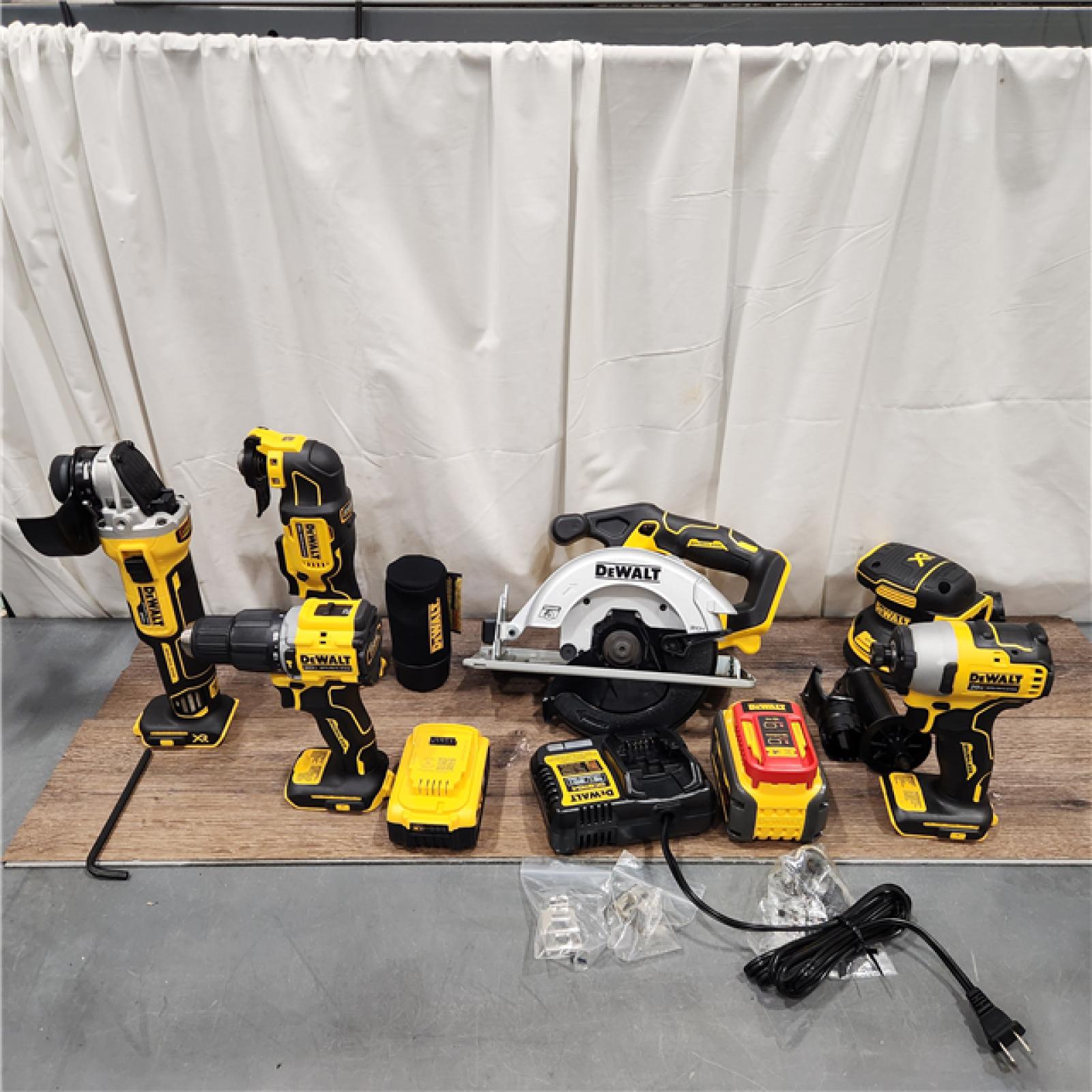 AS IS Dewalt 20-Volt MAX ToughSystem Lithium-Ion 6-Tool Cordless Combo Kit