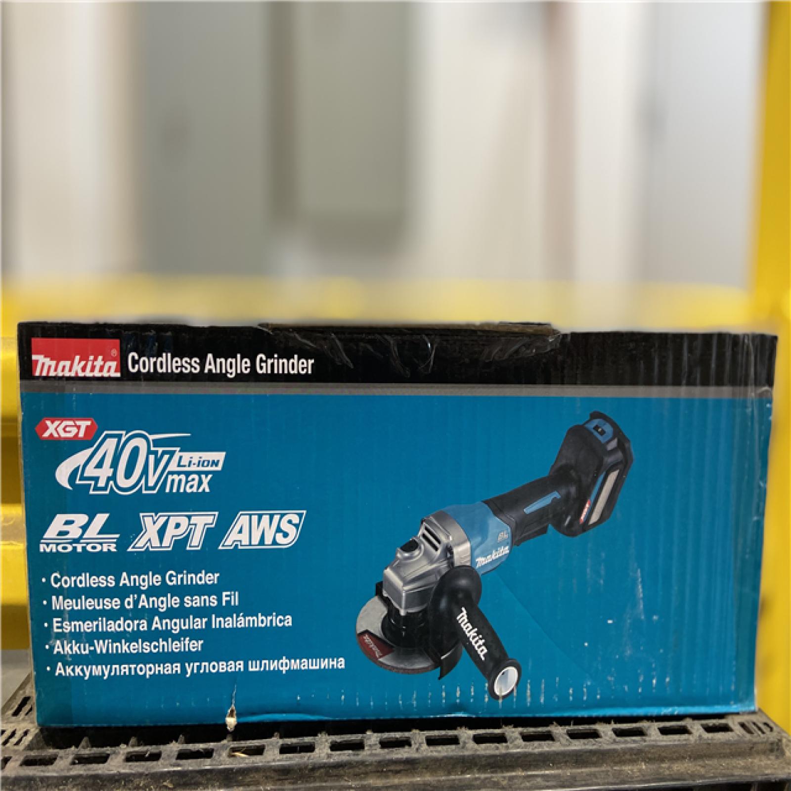 NEW! - MAKITA 40V Max XGT Brushless Cordless 4-1/2/5 in. Paddle Switch Angle Grinder with Electric Brake, AWS Capable (Tool Only)