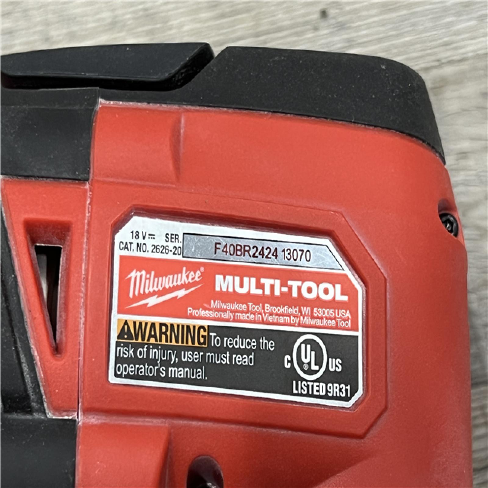 AS-IS Milwaukee 2626-20 M18 Lithium-Ion Cordless Multi-Tool (Tool Only)