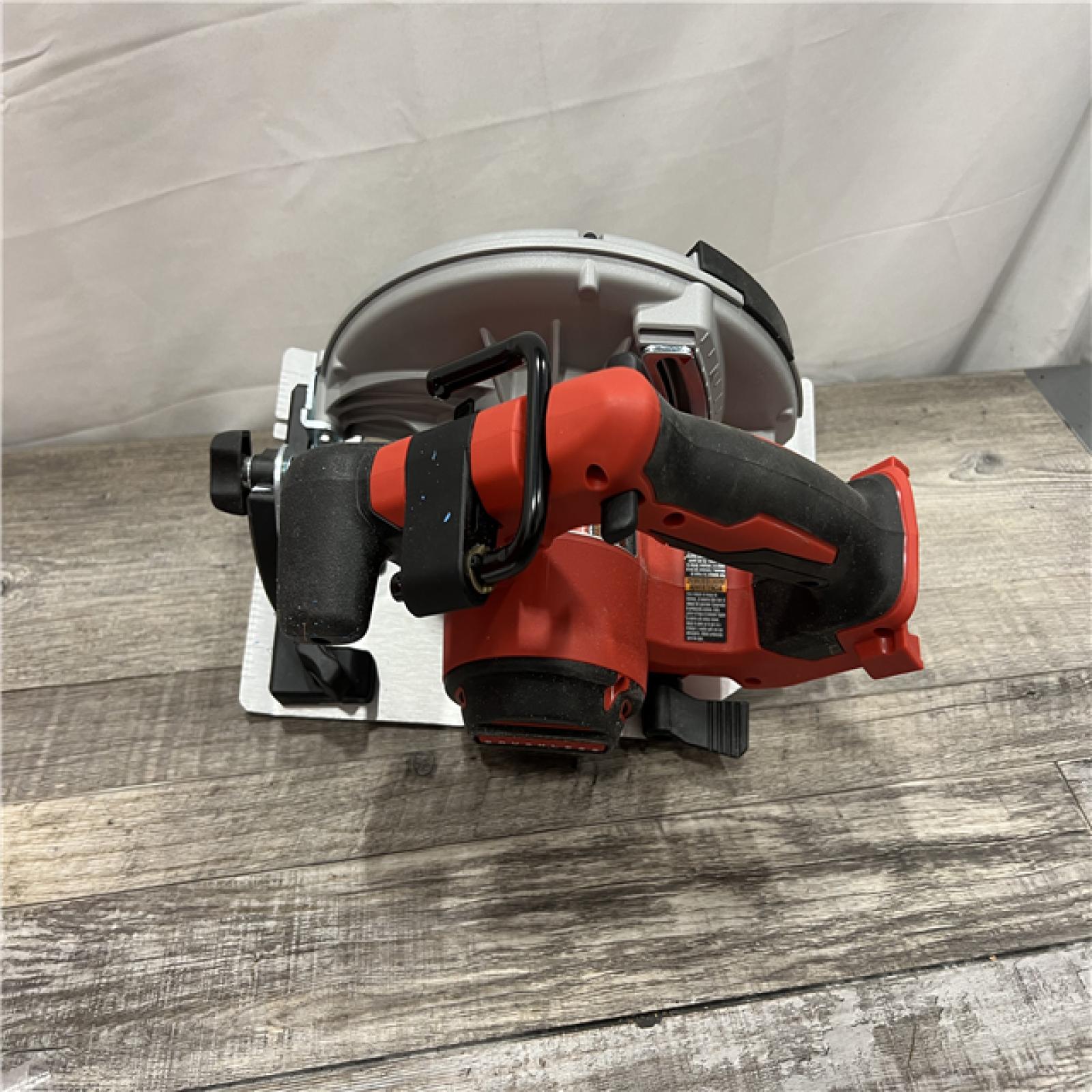 AS-IS Milwaukee M18 7-1/4  18V Brushless Circular Saw 2631-20 (Bare Tool)