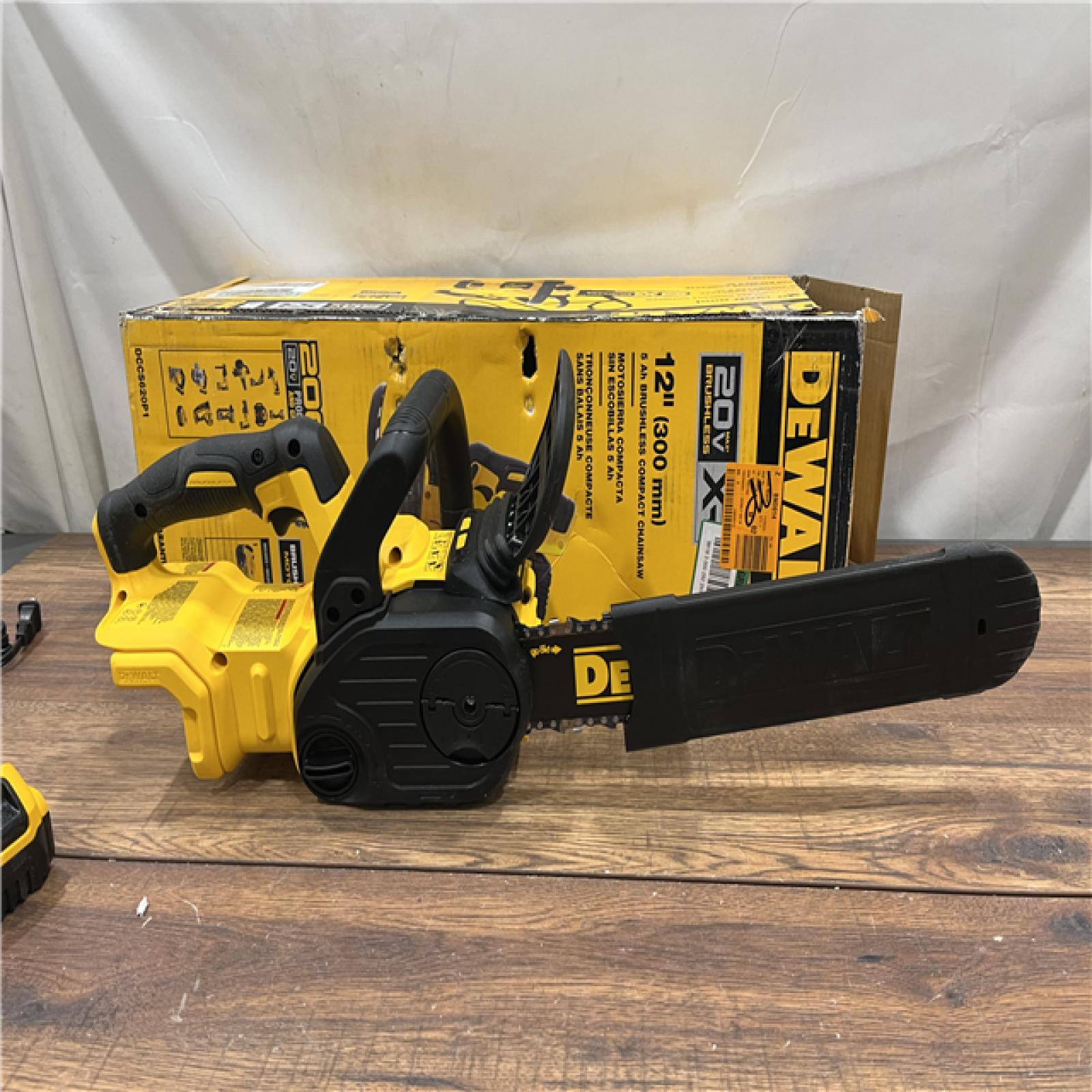 AS-IS DEWALT 20V MAX Brushless Cordless 12in. Chainsaw Kit