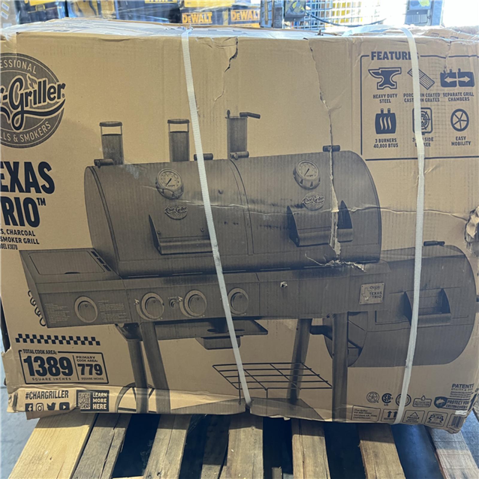 DALLAS LOCATION-  NEW Char-Griller Texas Trio 4-Burner Dual Fuel Grill with Smoker in Black