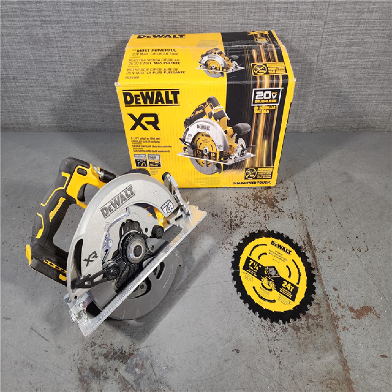 HOUSTON LOCATION - AS-IS DEWALT 20-Volt MAX 7-1/4 in. Cordless Circular Saw (Tool Only)