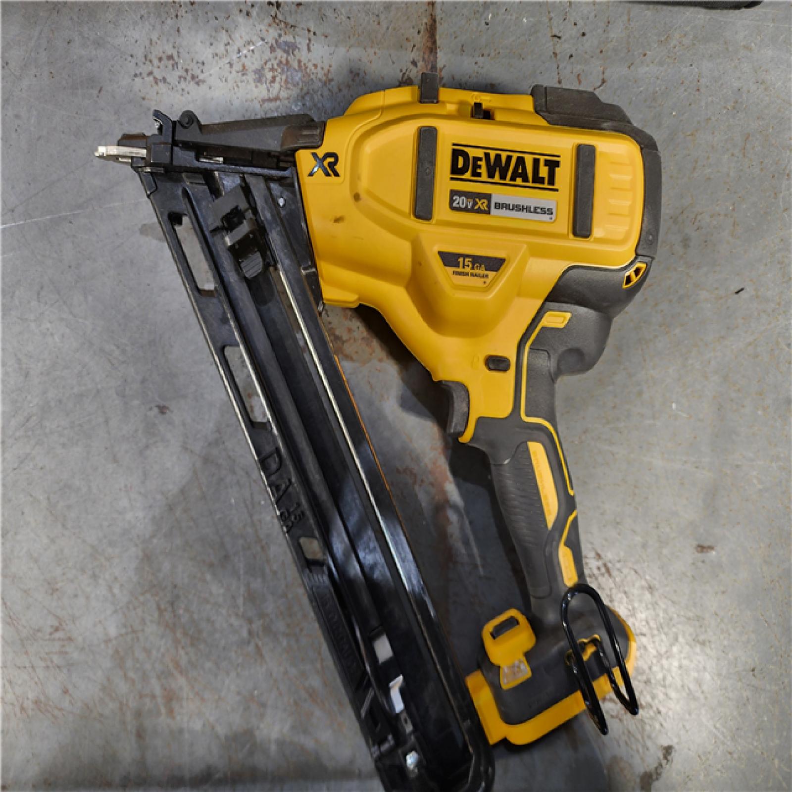 HOUSTON LOCATION - AS-IS DEWALT 20V MAX XR 15 Ga. Cordless 34 Deg Nailer 20 V