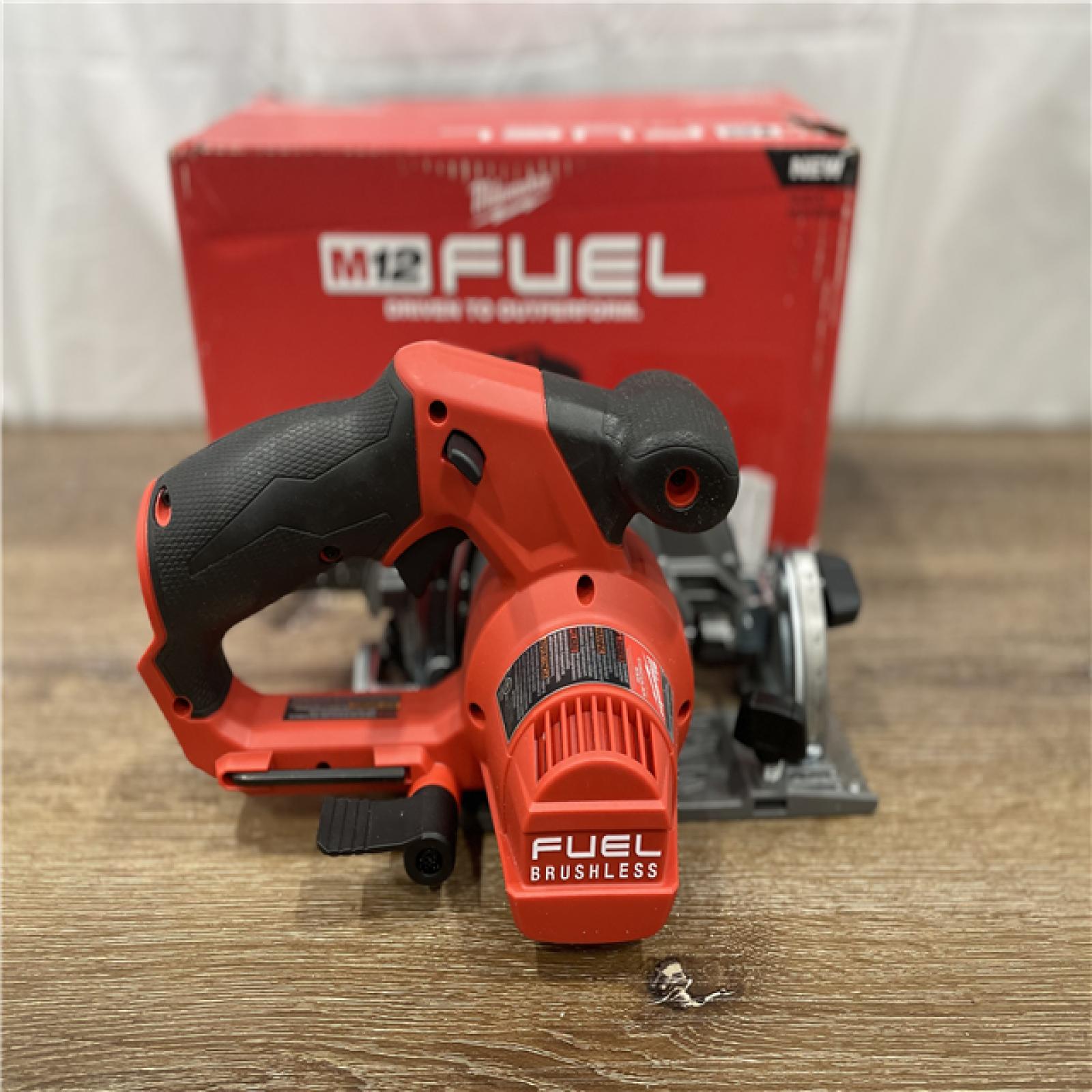 AS-IS Milwaukee  M12 Fuel 5-1/2  12V Cordless Brushless Circular Saw Bare Tool