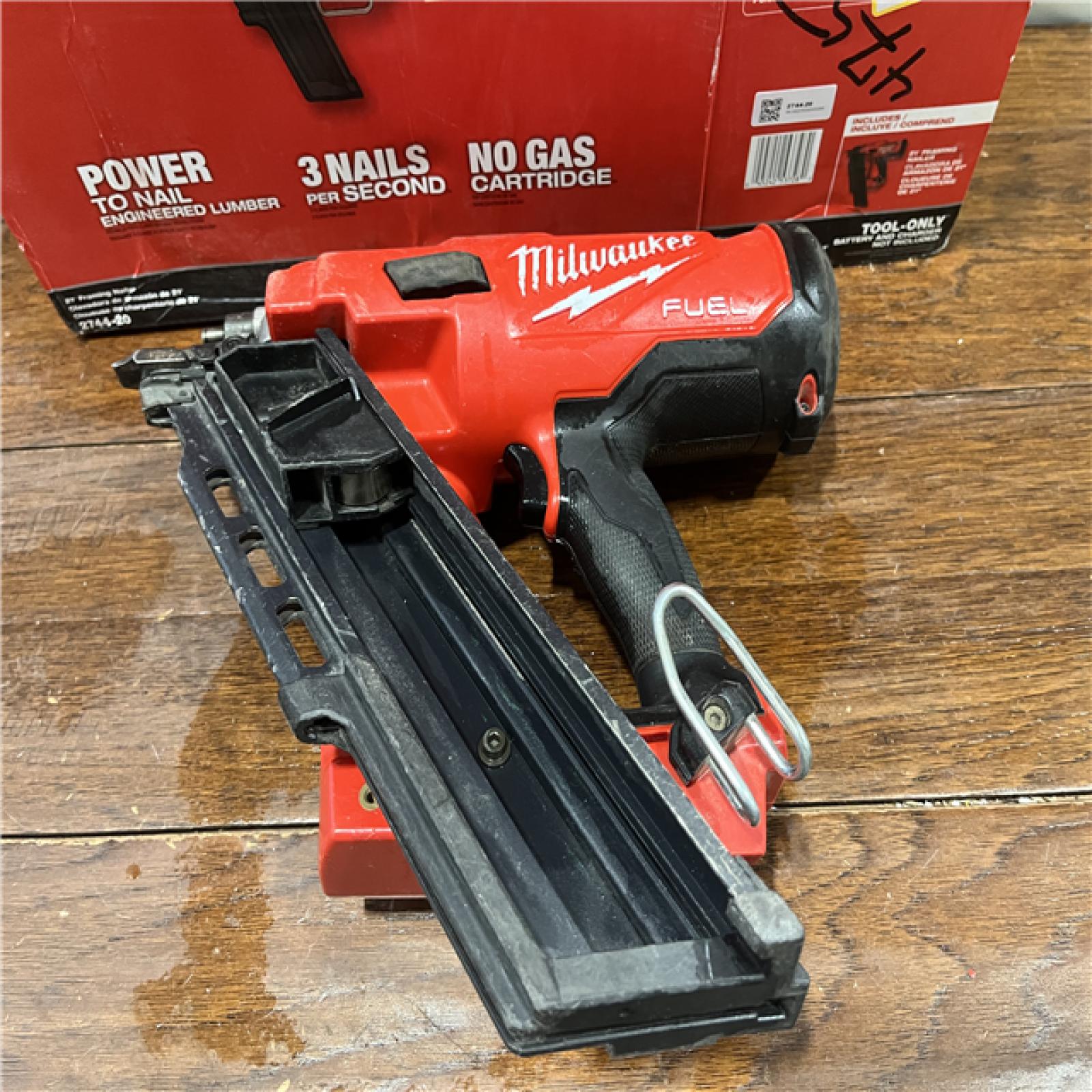 AS-IS - Milwaukee 2744-20 M18 FUEL 3-1/2 in. 18-Volt 21-Degree Lithium-Ion Brushless Cordless Framing Nailer (Tool-Only)