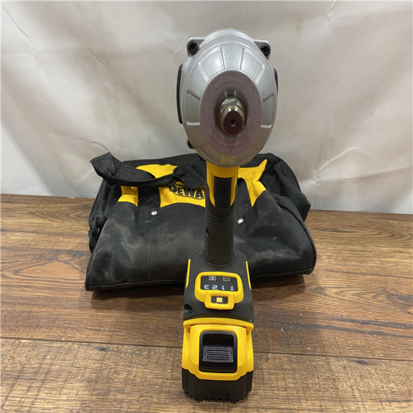 AS IS DEWALT 20V MAX* XR 1/2  High Torque Impact Wrench with Hog Ring Anvil