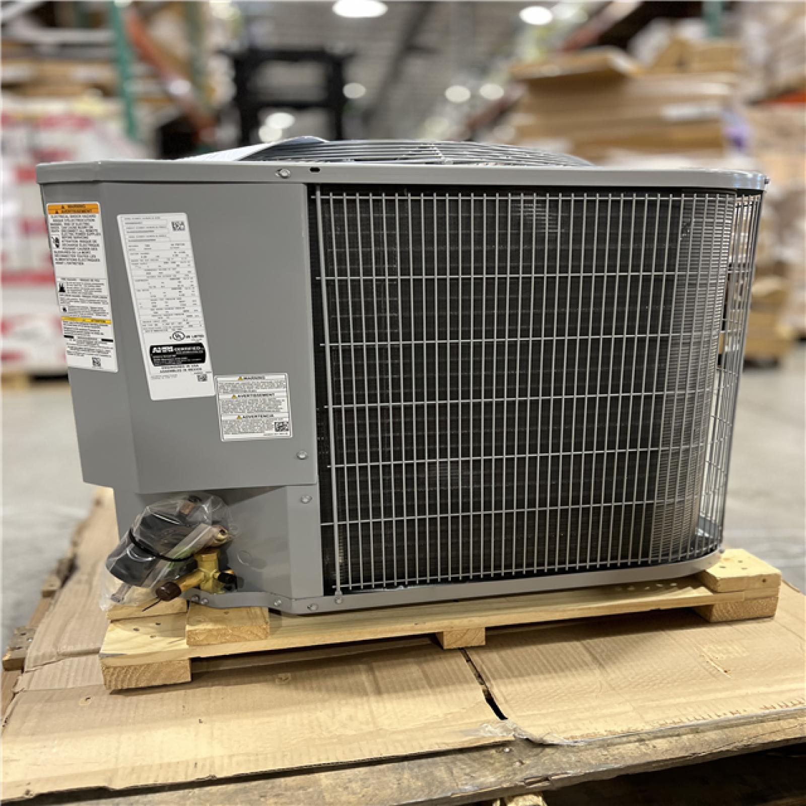 DALLAS LOCATION - Smartcomfort® by Carrier 2.5 Ton 14.3 Seer2 Heat Pump