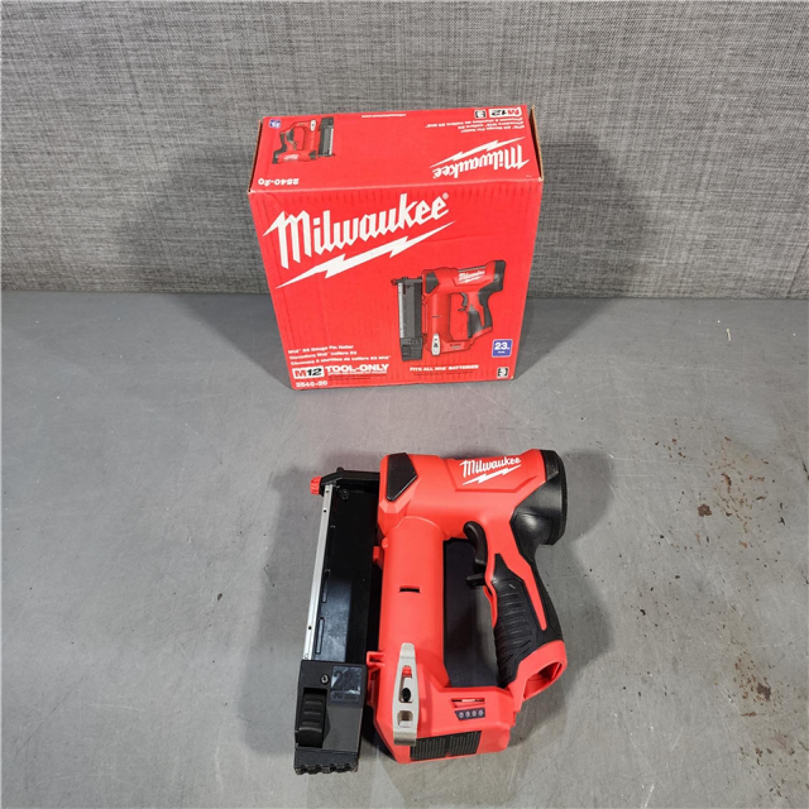 HOUSTON LOCATION - AS-IS (APPEARS LIKE NEW) Milwaukee 2540-20 12V 23 Gauge Cordless Pin Nailer (Tool Only)