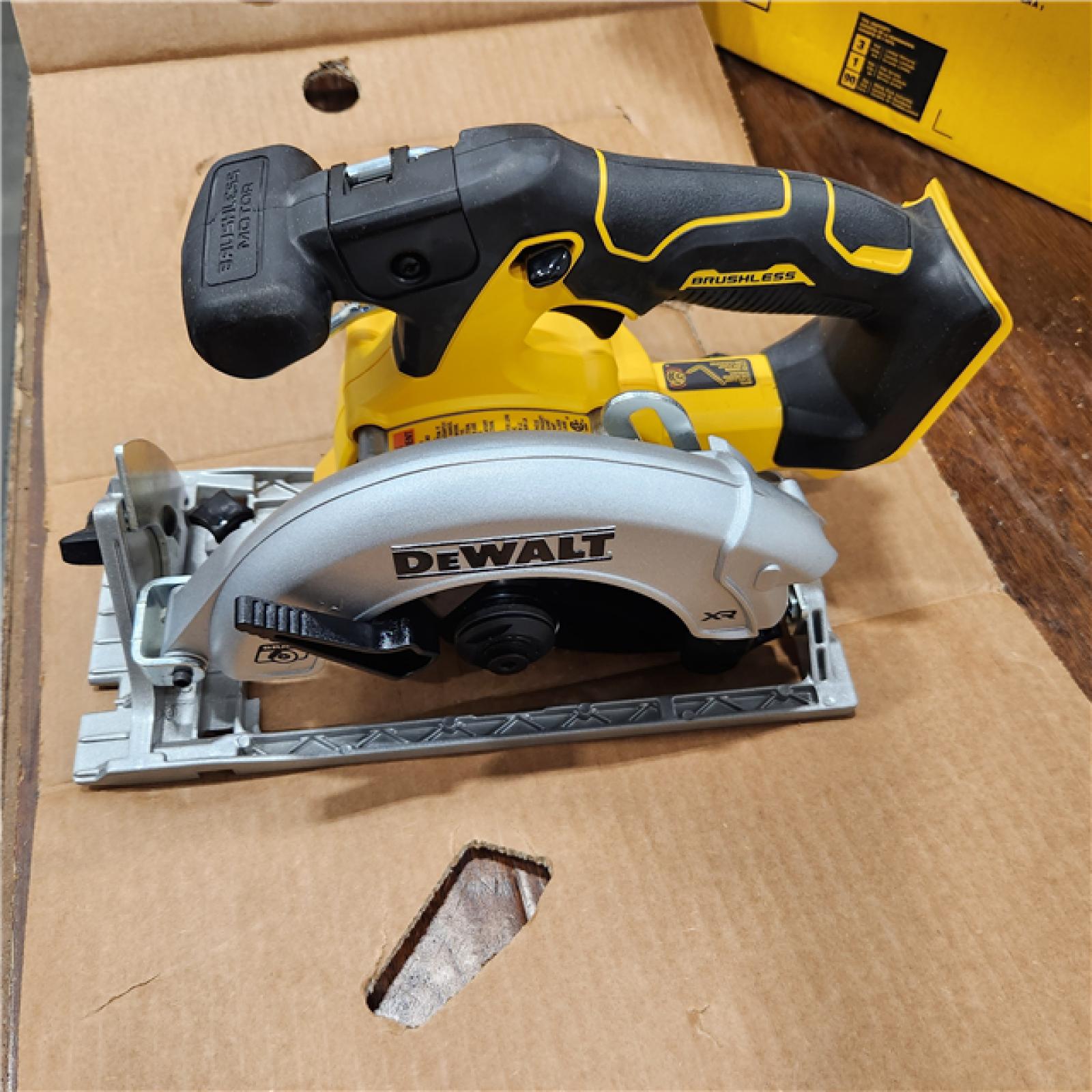 AS-IS DEWALT 20V MAX* XR 1/2  High Torque Impact Wrench with Hog Ring Anvil