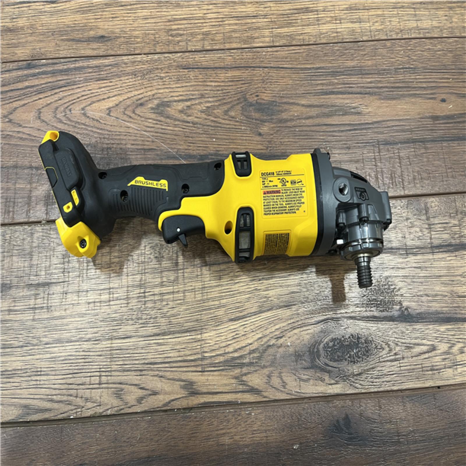 AS-IS DeWalt FLEXVOLT 60V MAX Cordless Grinder  4.5 - 6   9000 RPM  1 EA (115-DCG418B) (ONLY TOOL)