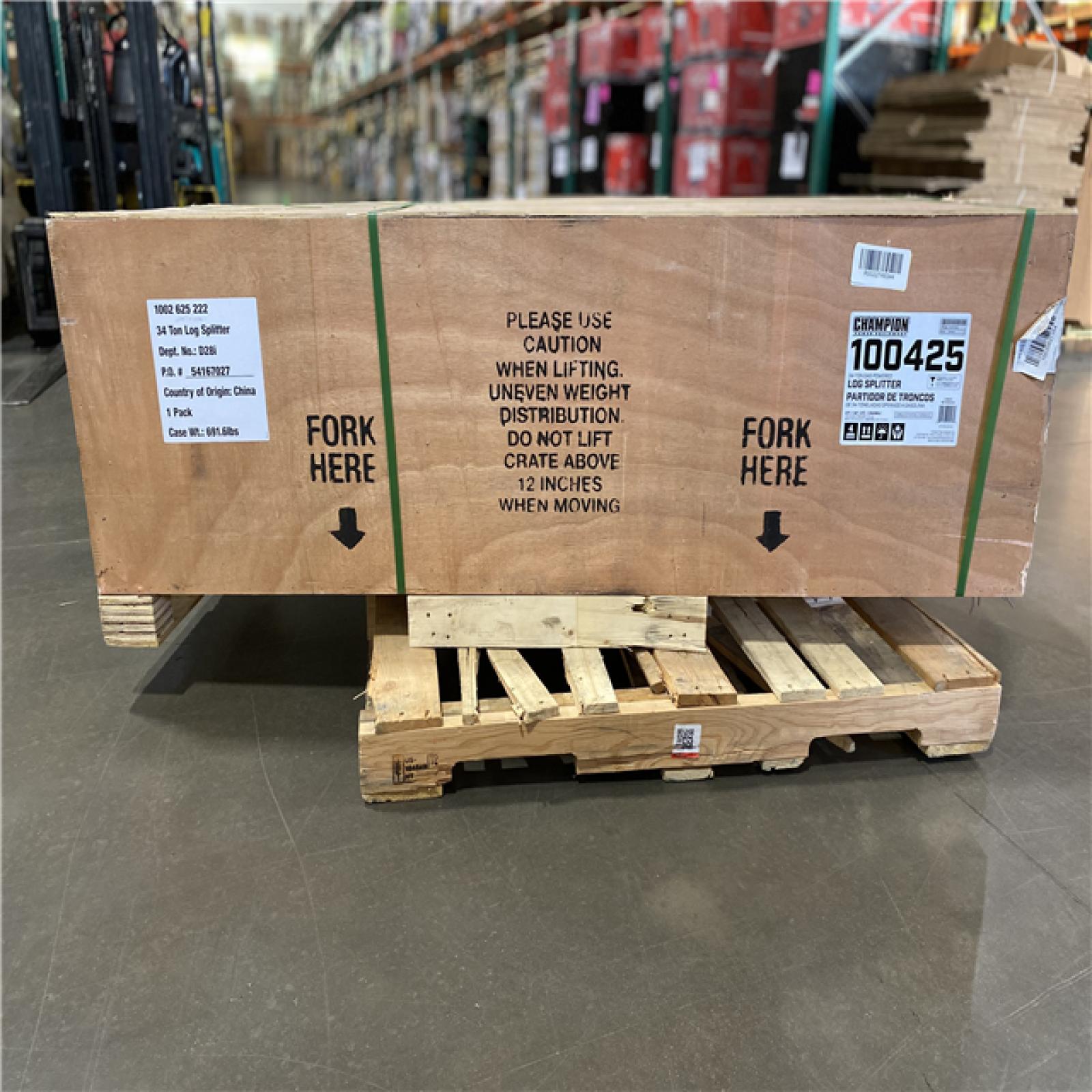 DALLAS LOCATION - Champion Power Equipment 34 Ton 338 cc Gas Powered Hydraulic Wood Log Splitter with Vertical/Horizontal Operation and Auto Return