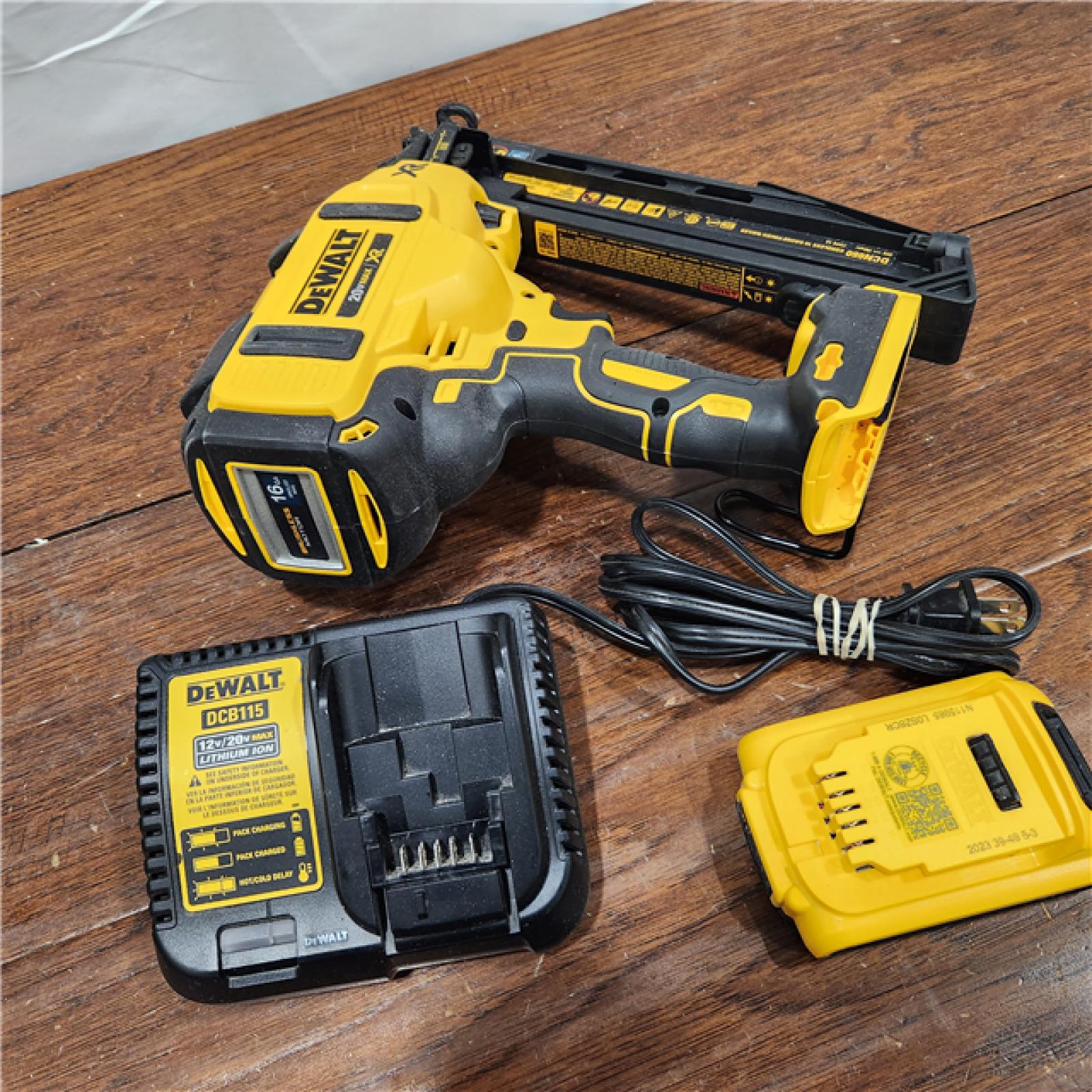 AS-IS DeWalt DCN660D1 20V 16 Gauge Cordless Angled Finish Nailer Kit W/ 2Ah Battery