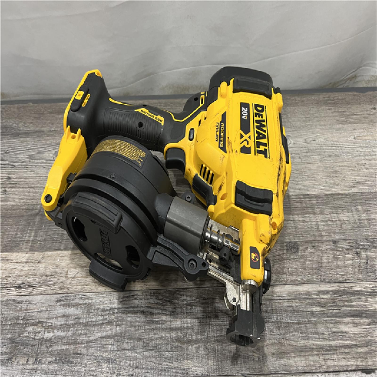 AS-IS DEWALT 2007898 Roofing Nailer Cordless