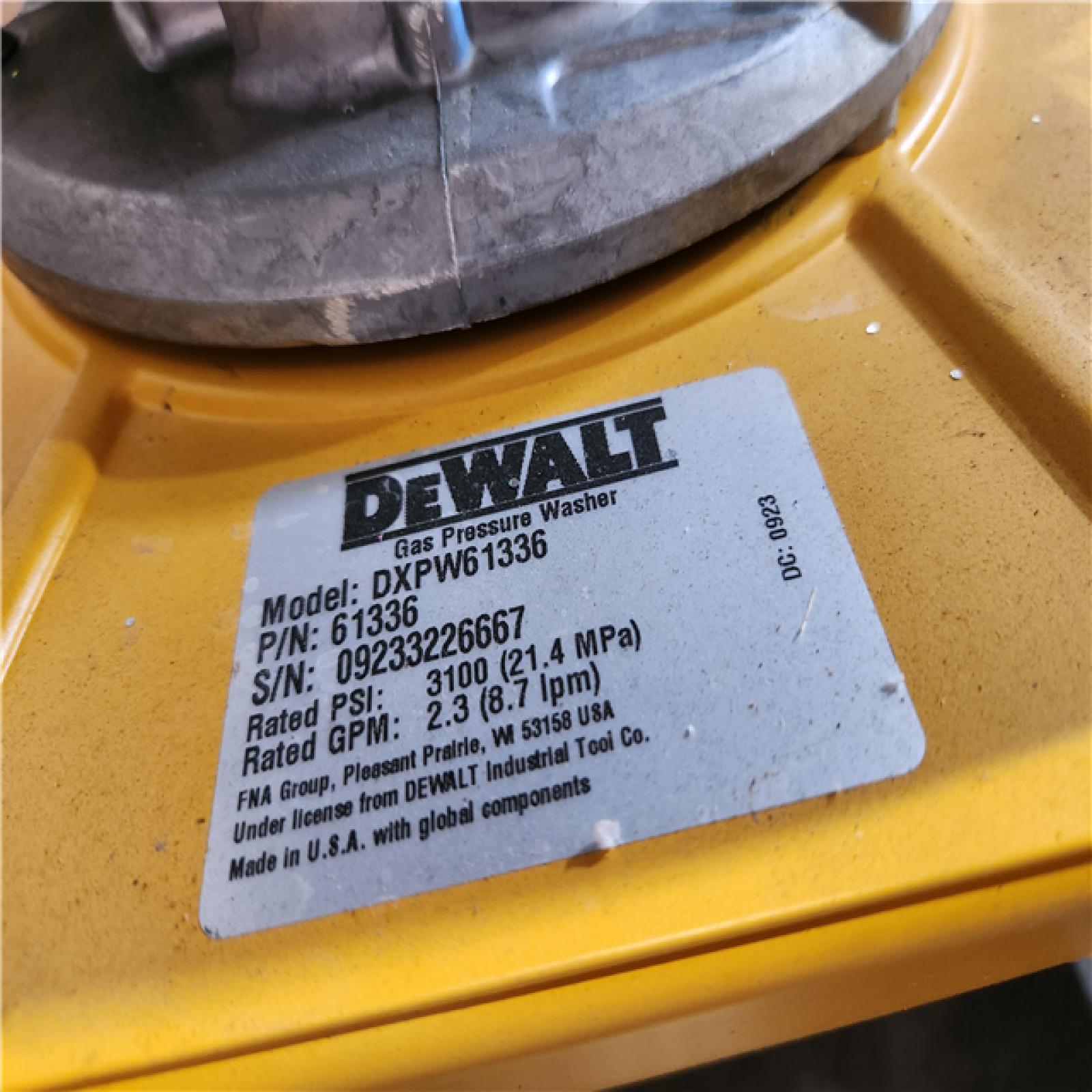 Phoenix Location Good Condition DEWALT 3100 PSI 2.3 GPM Gas Cold Water Professional Pressure Washer with HONDA GCV170 Engine 0115-15