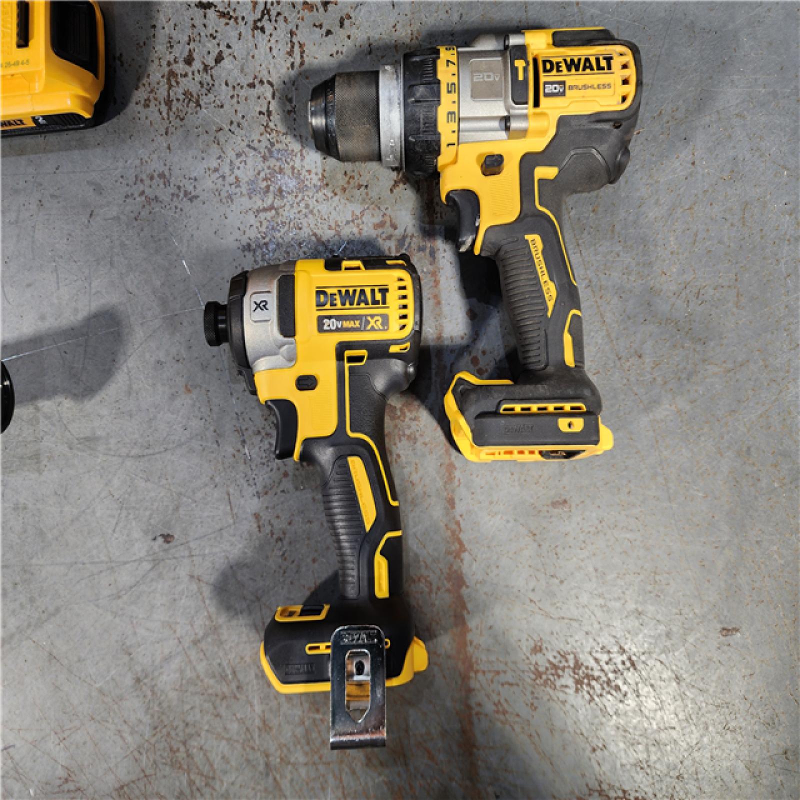 HOUSTON LOCATION - AS-IS DEWALT 20V MAX Cordless Brushless Hammer Drill/Driver 2 Tool Combo Kit with FLEXVOLT ADVANTAGE