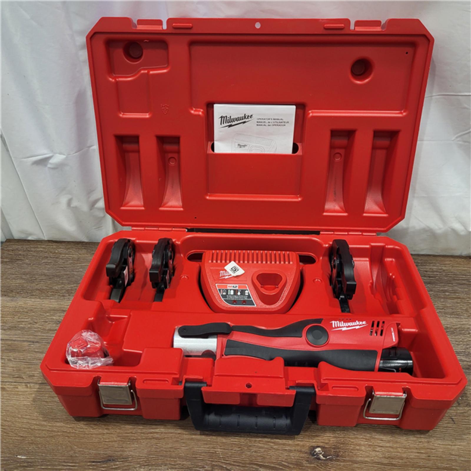 AS-IS Milwaukee M12 Force Logic Press Tool 1/2 in. to 1 in. Kit