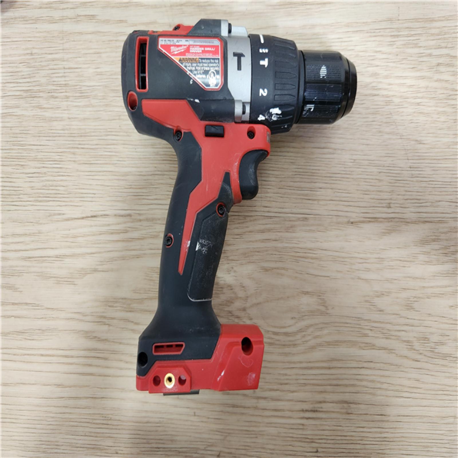 Phoenix Location Milwaukee M18 FUEL 18V Lithium-Ion Brushless Cordless 7-1/4 in. Circular Saw and 1/2 in. Compact Hammer Drill With Charger and Bag (No Battery)