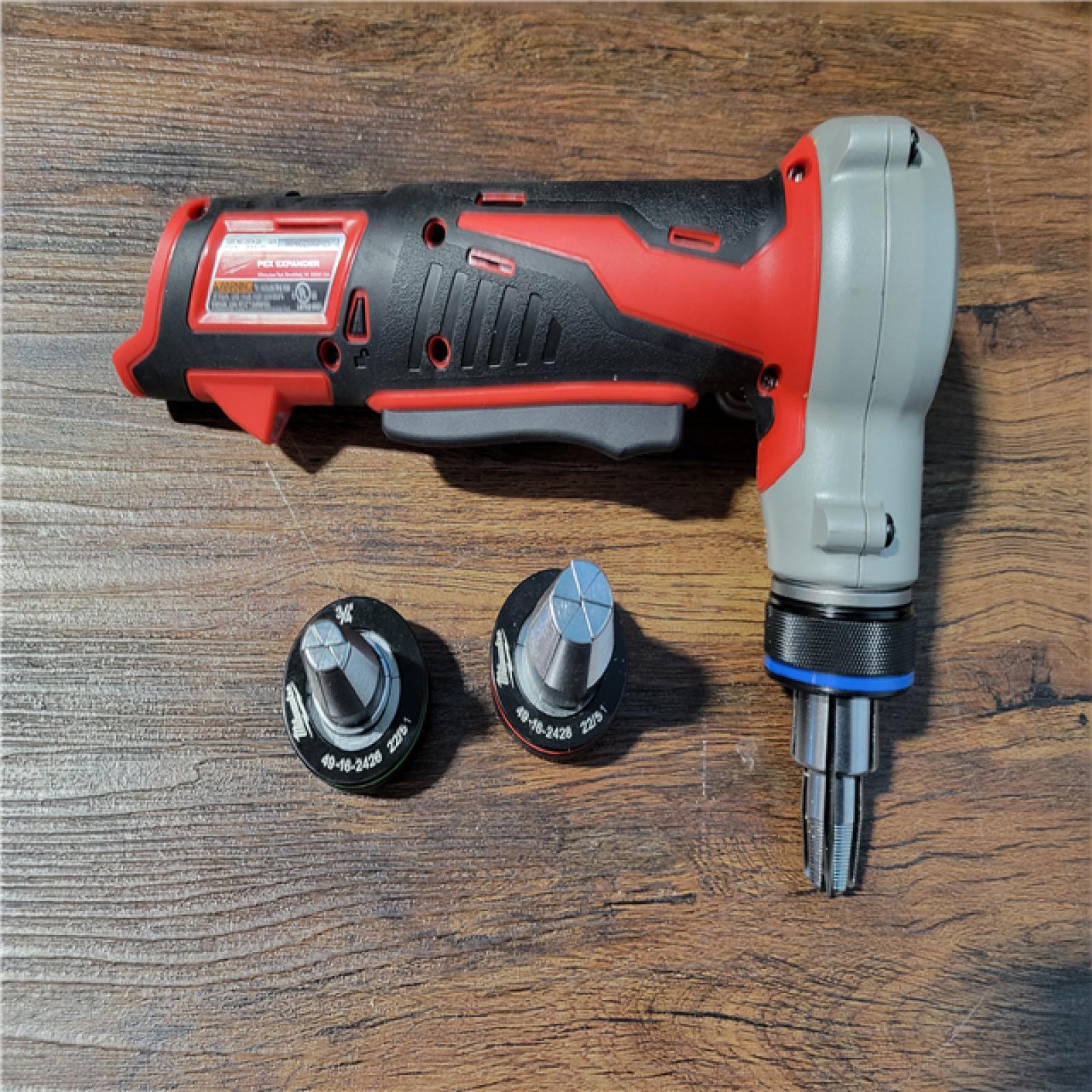 CALIFORNIA NEW MILWAUKEE M12 PEX EXPANDER KIT(BATTERIES AND CHARGER INCLUDED)