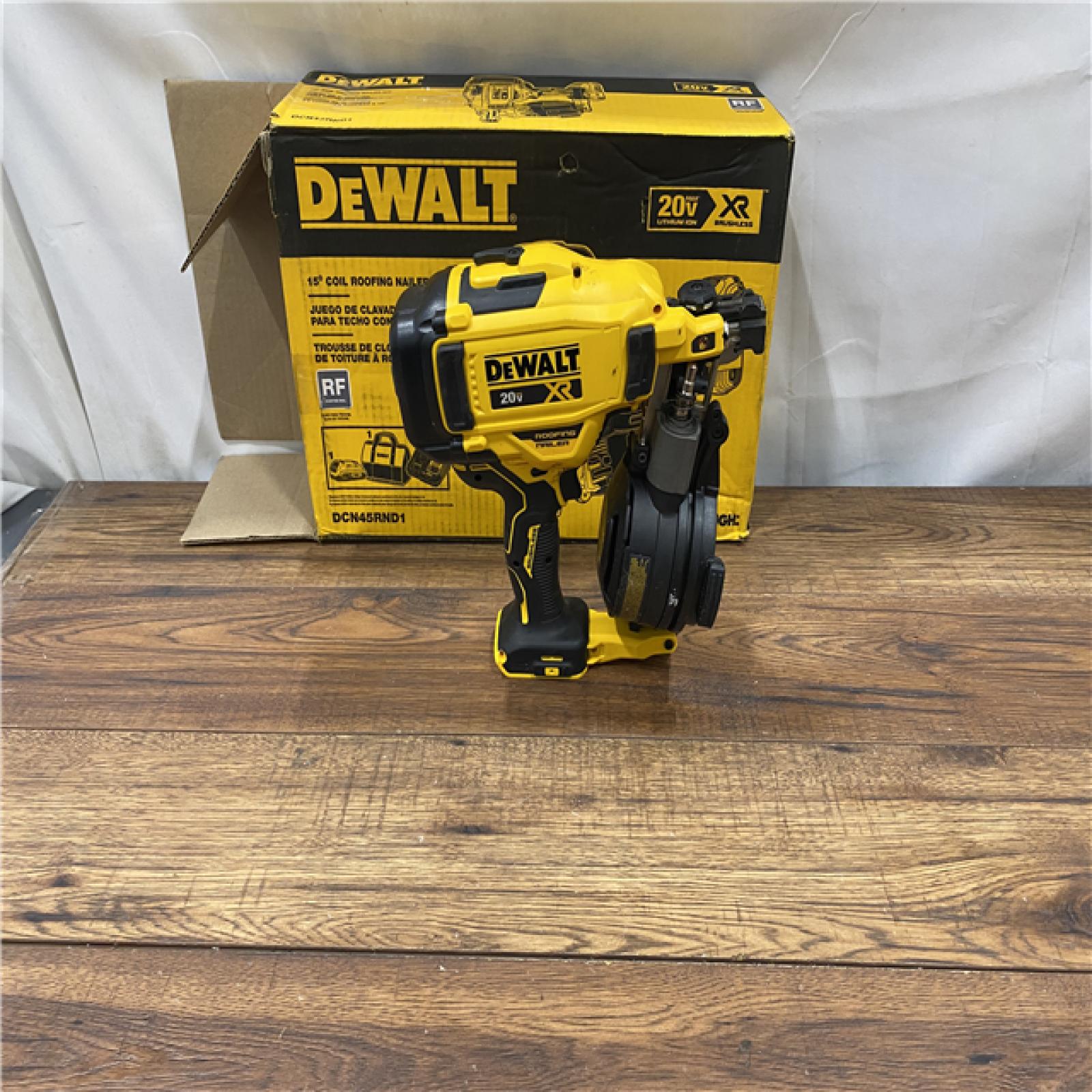 AS IS DEWALT 2007898 Roofing Nailer Cordless