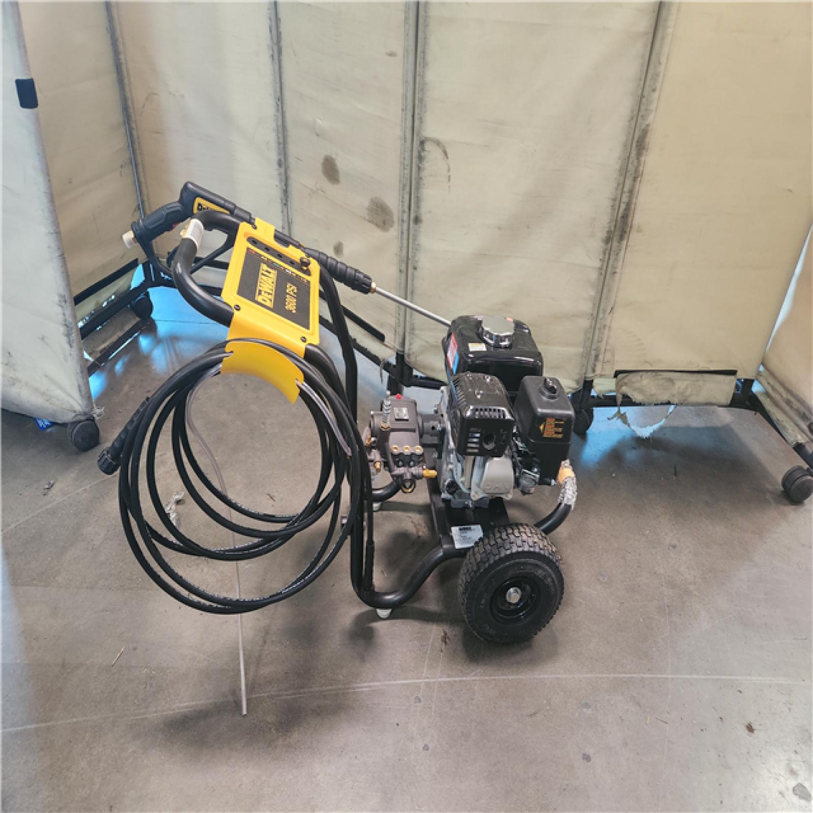 California AS-IS DEWALT 3600 PSI 2.5 GPM Cold Water Gas Professional Pressure Washer with HONDA GX200 Engine