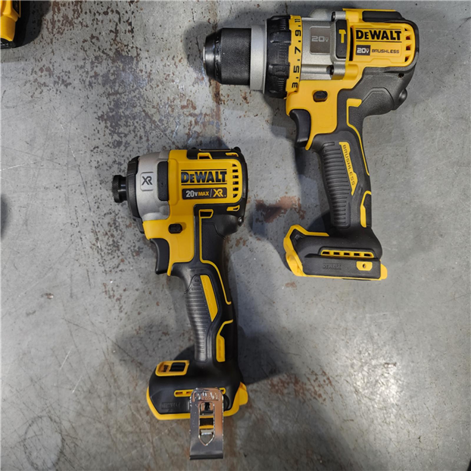 HOUSTON LOCATION - AS-IS DEWALT 20V MAX Cordless Brushless Hammer Drill/Driver 2 Tool Combo Kit with FLEXVOLT ADVANTAGE