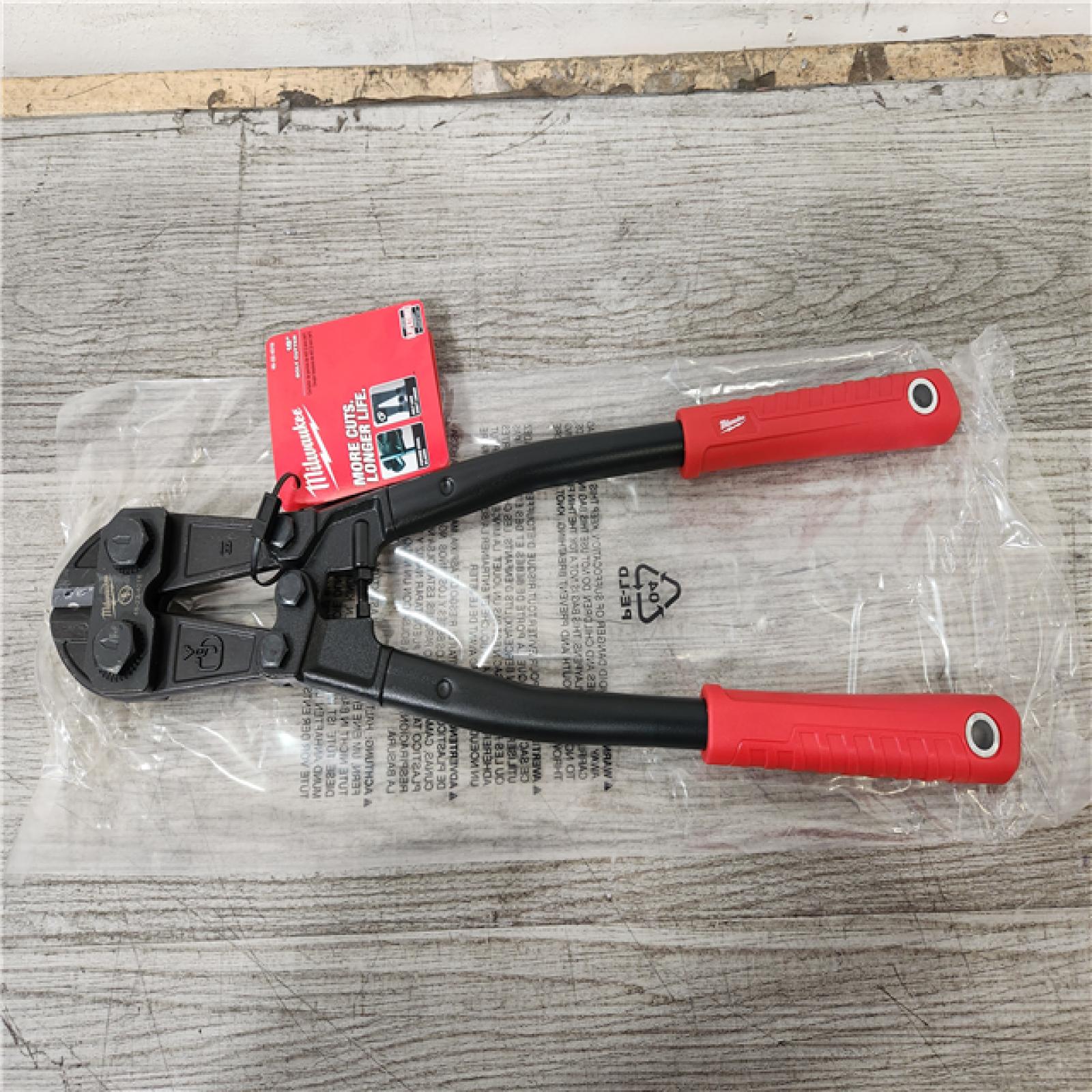 Phoenix Location NEW Milwaukee 18 in. Bolt Cutter with 3/8 in. Maximum Cut Capacity (2 Pack)