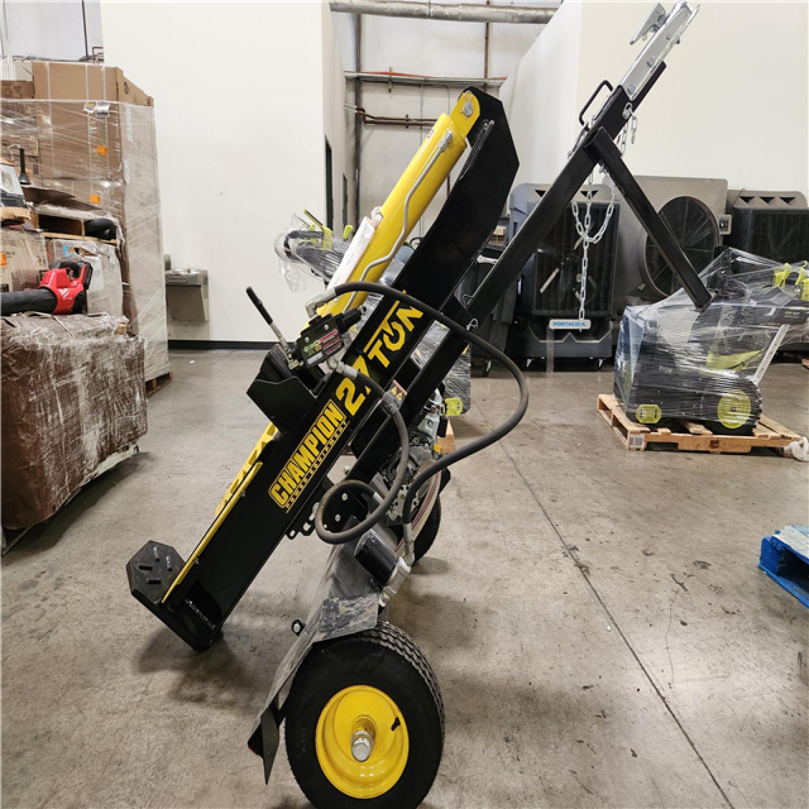 Phoenix Location Champion Power Equipment 27 Ton 224 cc Gas Powered Hydraulic Wood Log Splitter w/Vertical/Horizontal Operation and Auto Return-with Hydraulic Oil