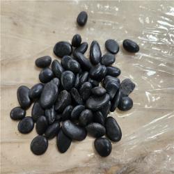 Phoenix Location MSI Polished Black 0.5 cu. ft . per Bag (1 in. to 2 in.) Bagged Landscape Pebbles (1 Bag/0.5 cu. ft.) (55 Bag Count)