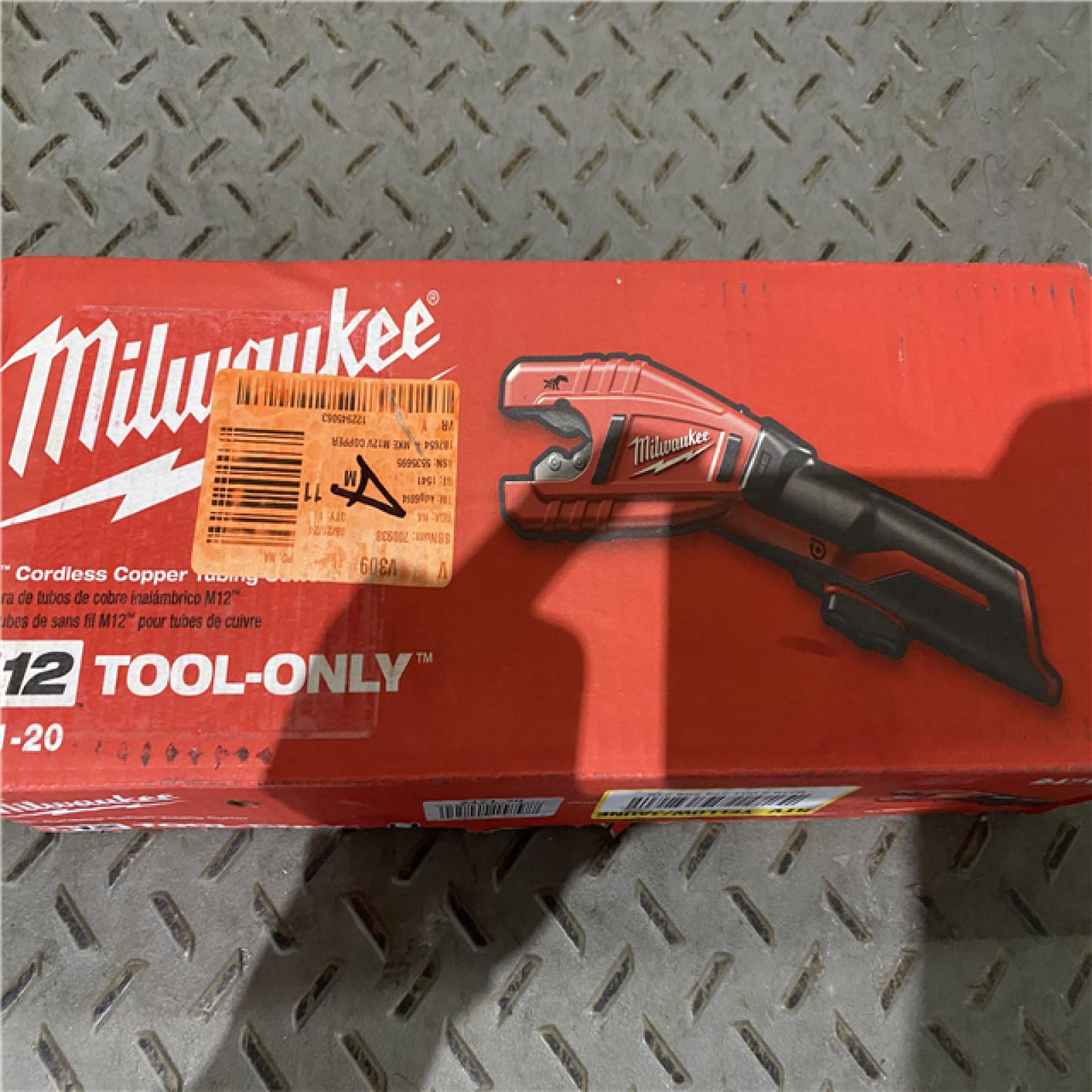 Houston location AS-IS MILWAUKEE M12 12V Lithium-Ion Cordless Copper Tubing Cutter (Tool-Only)