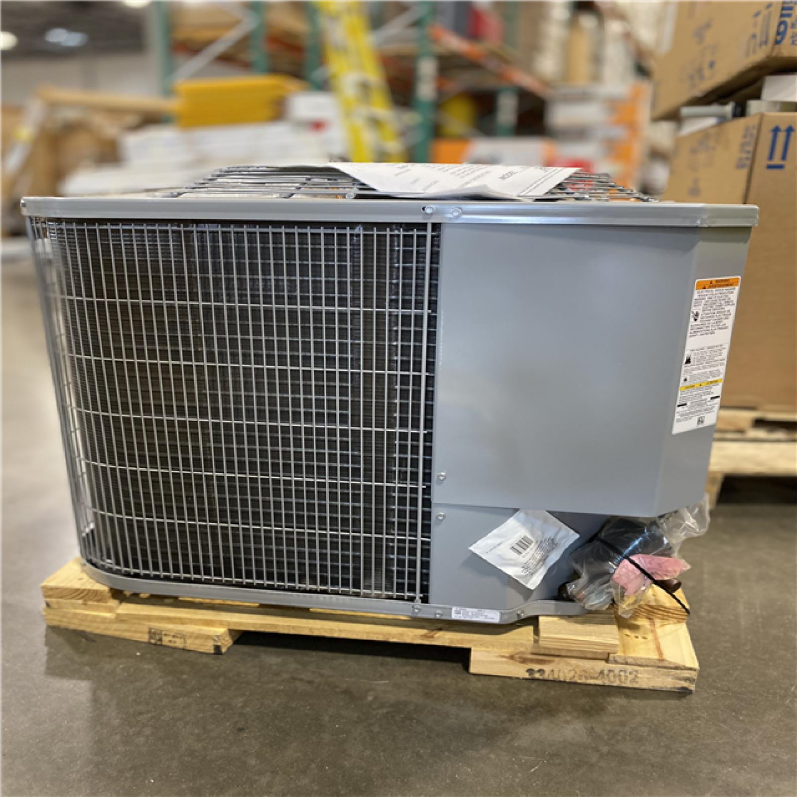 DALLAS LOCATION - Smartcomfort® by Carrier 3 Ton 14 SEER Heat Pump - 2022 Model - Northern States