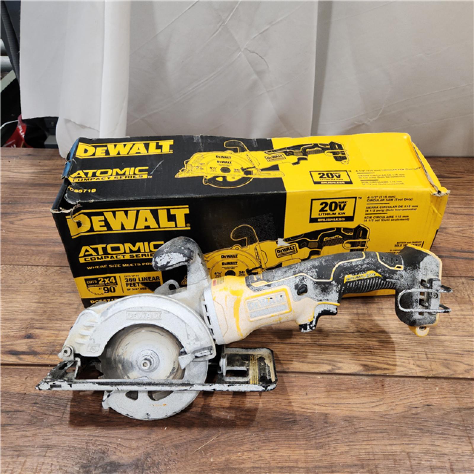 AS-IS ATOMIC 20V MAX Cordless Brushless 4-1/2 in. Circular Saw (Tool Only)