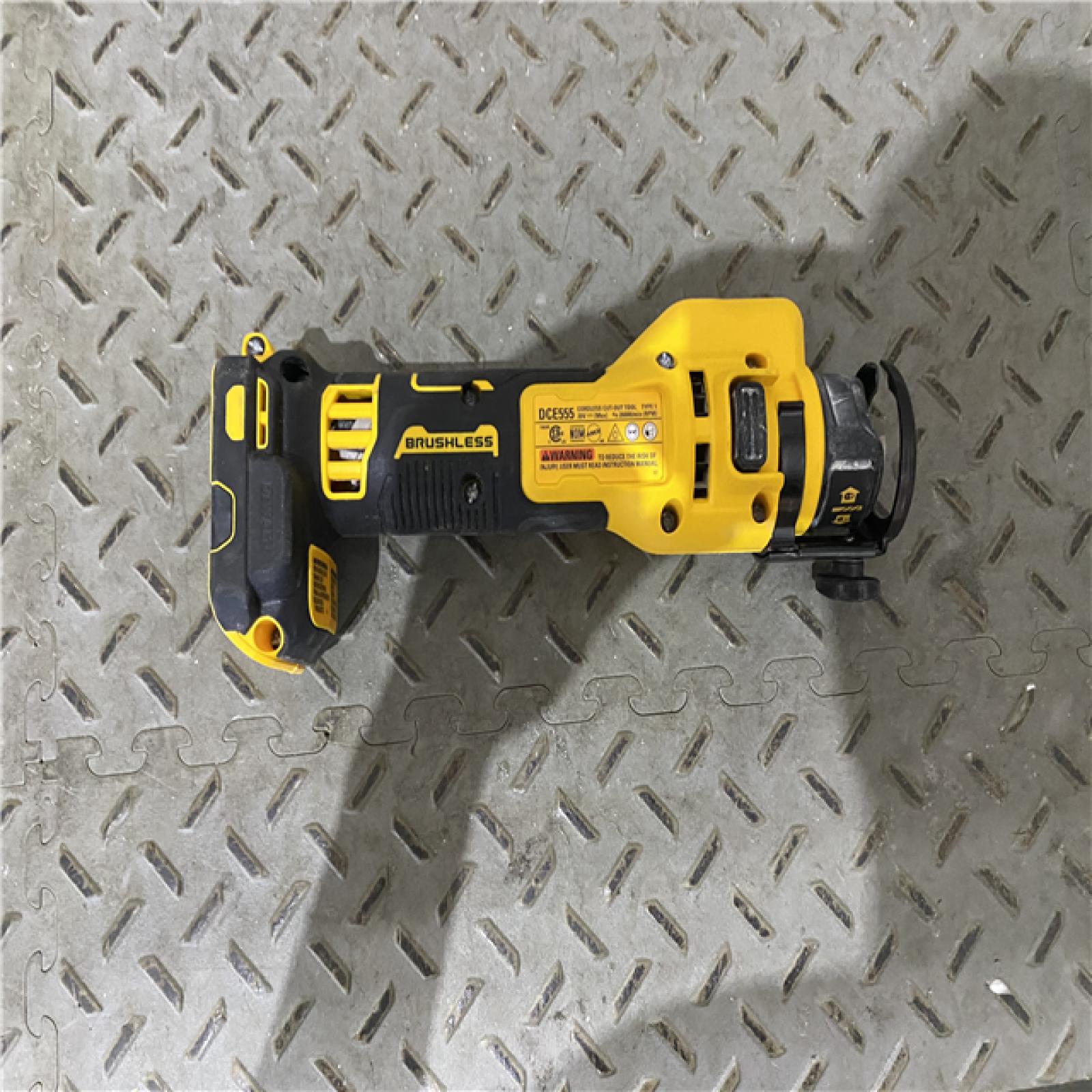 Houston location AS-IS DEWALT 20V MAX Cordless Cut Out Tool